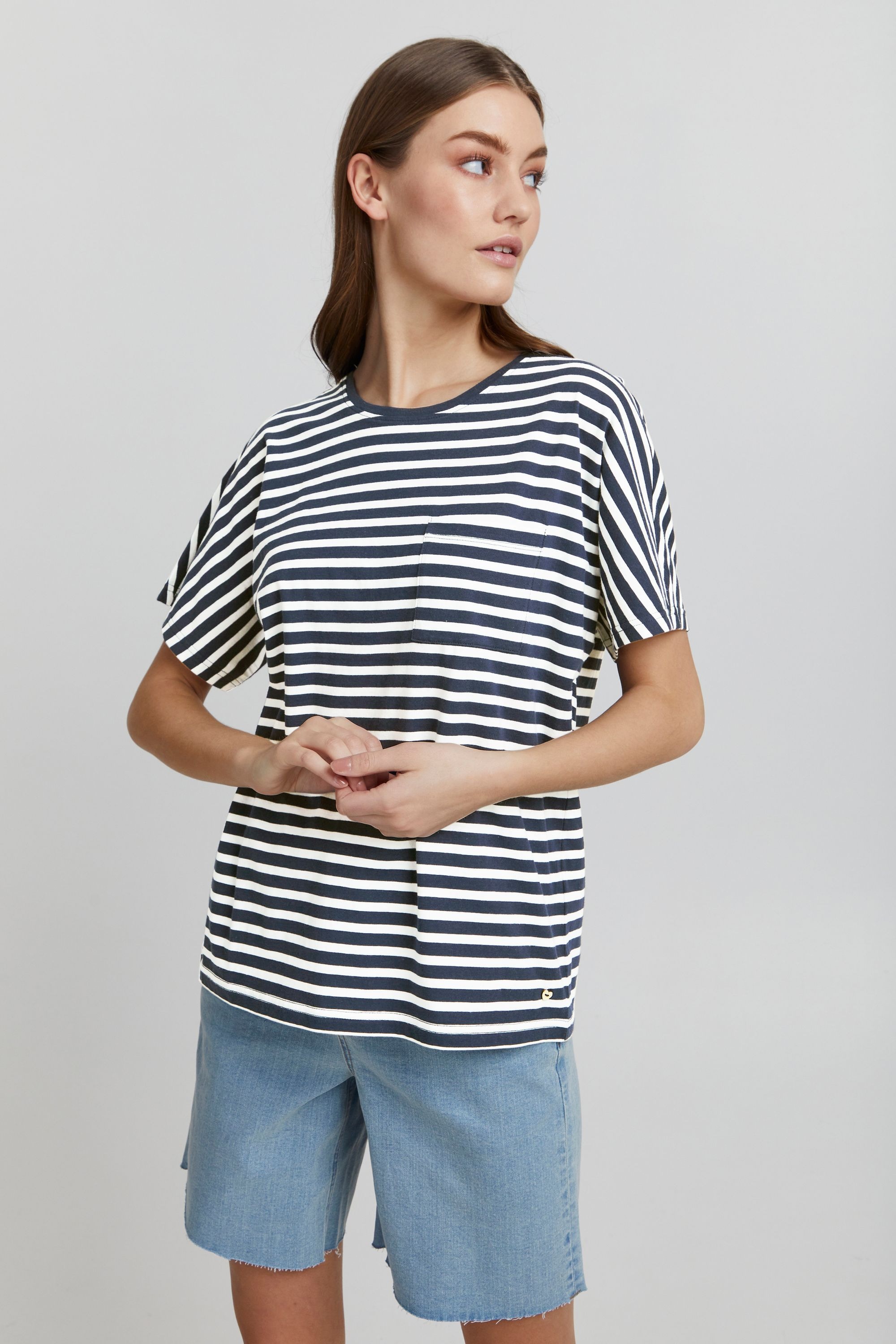 OXMO T-Shirt »T-Shirt OXSteffi«