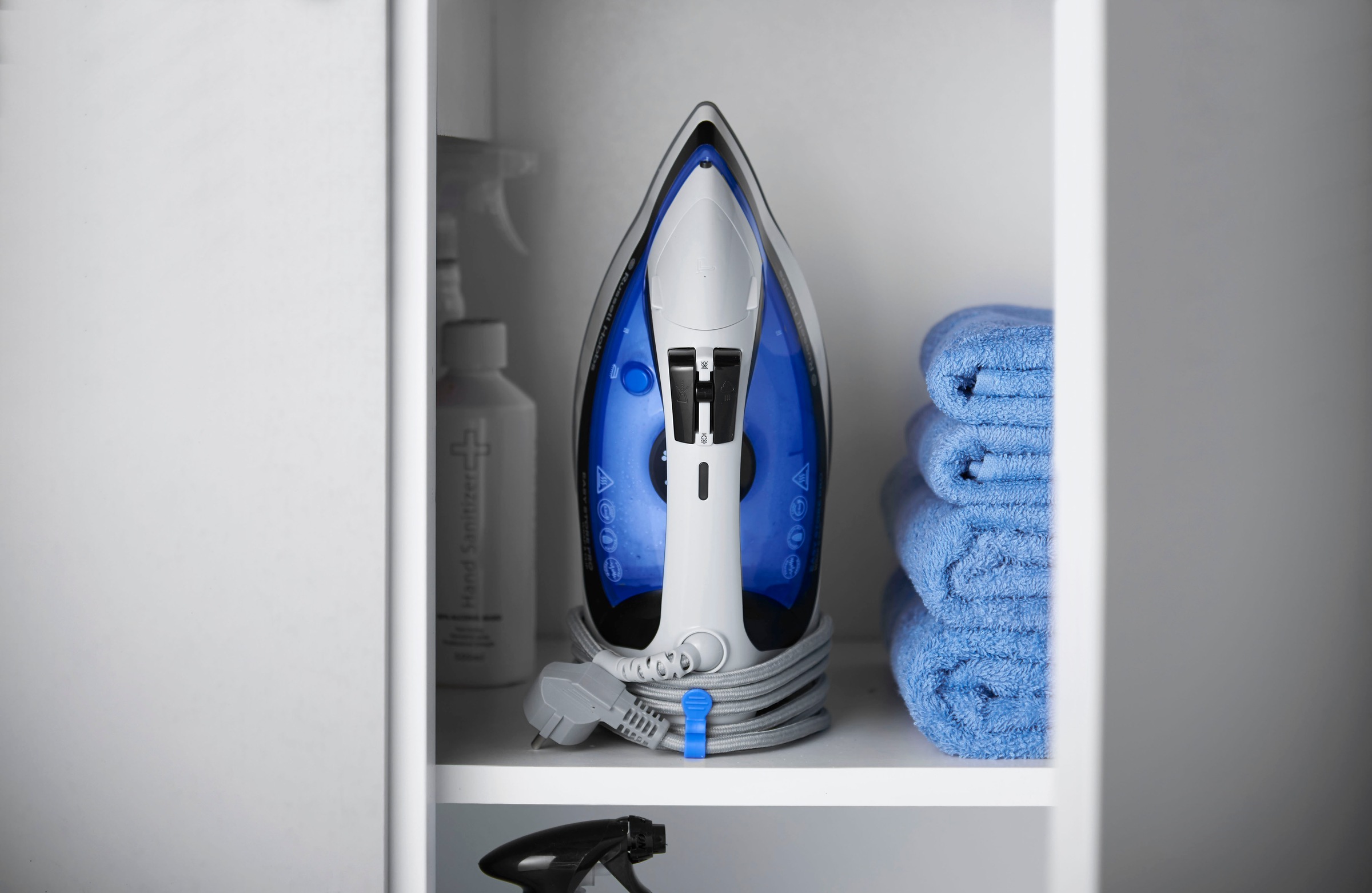 RUSSELL HOBBS Dampfbügeleisen »26730-56/RH EasyStore PRO Wrap&Clip«, 2400 W