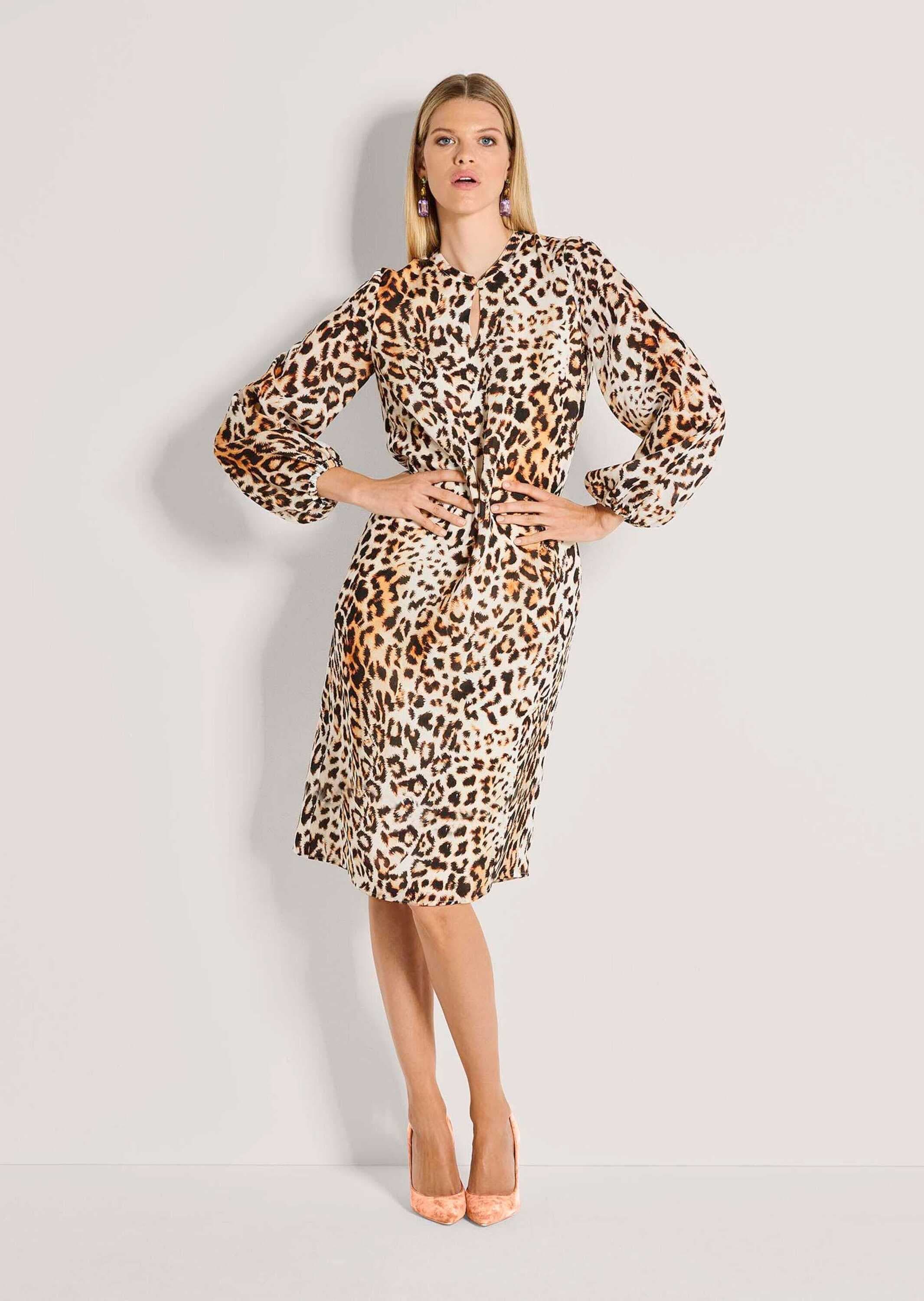 MADELEINE Midikleid »Midikleid Druckkleid mit Animal-Print« Shiftform