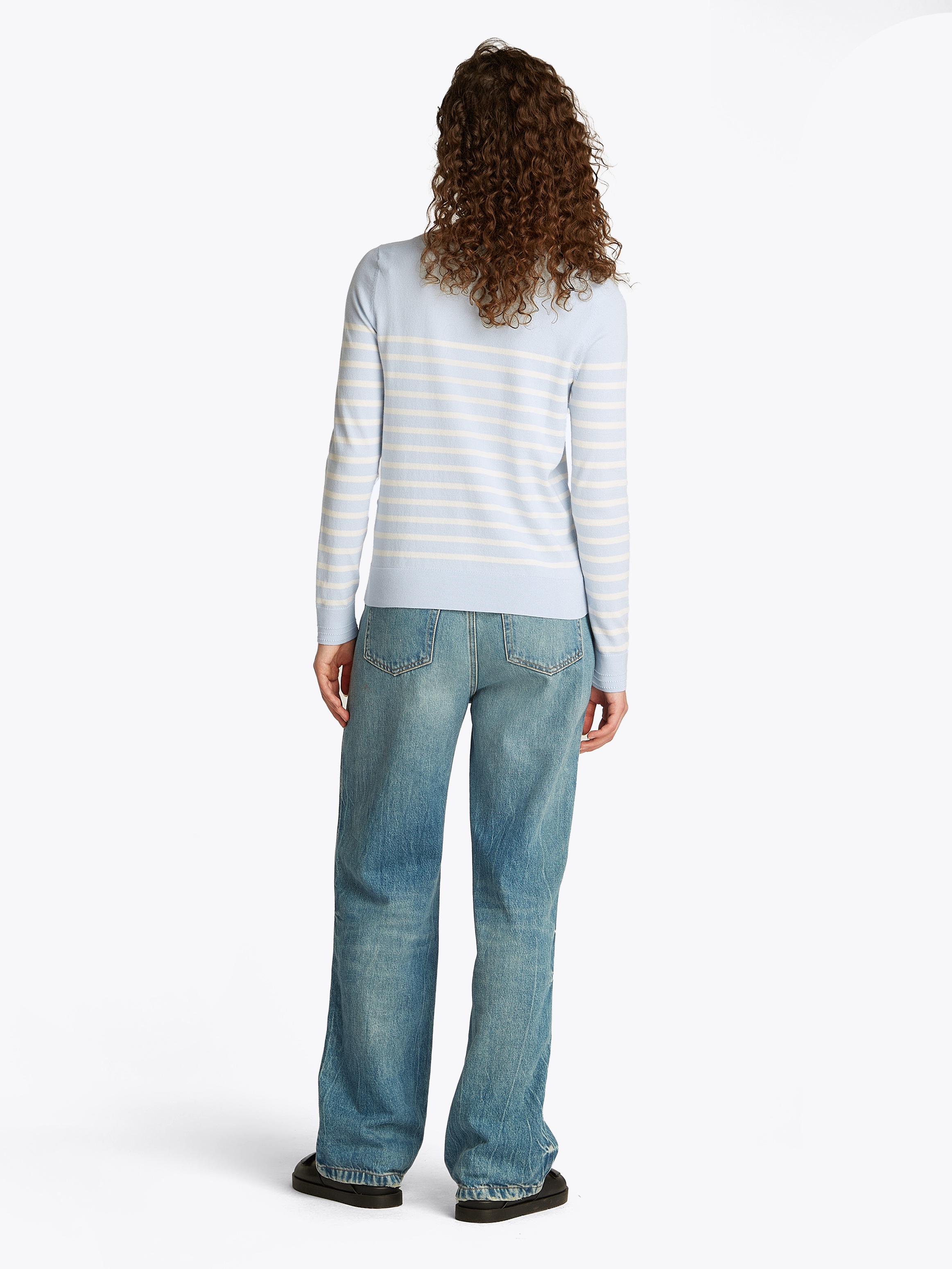 Tommy Hilfiger Strickpullover »CO JERSEY STITCH BOAT-NK SWEATER«, mit Tommy Hilfiger Logo-Flag am Ärmel