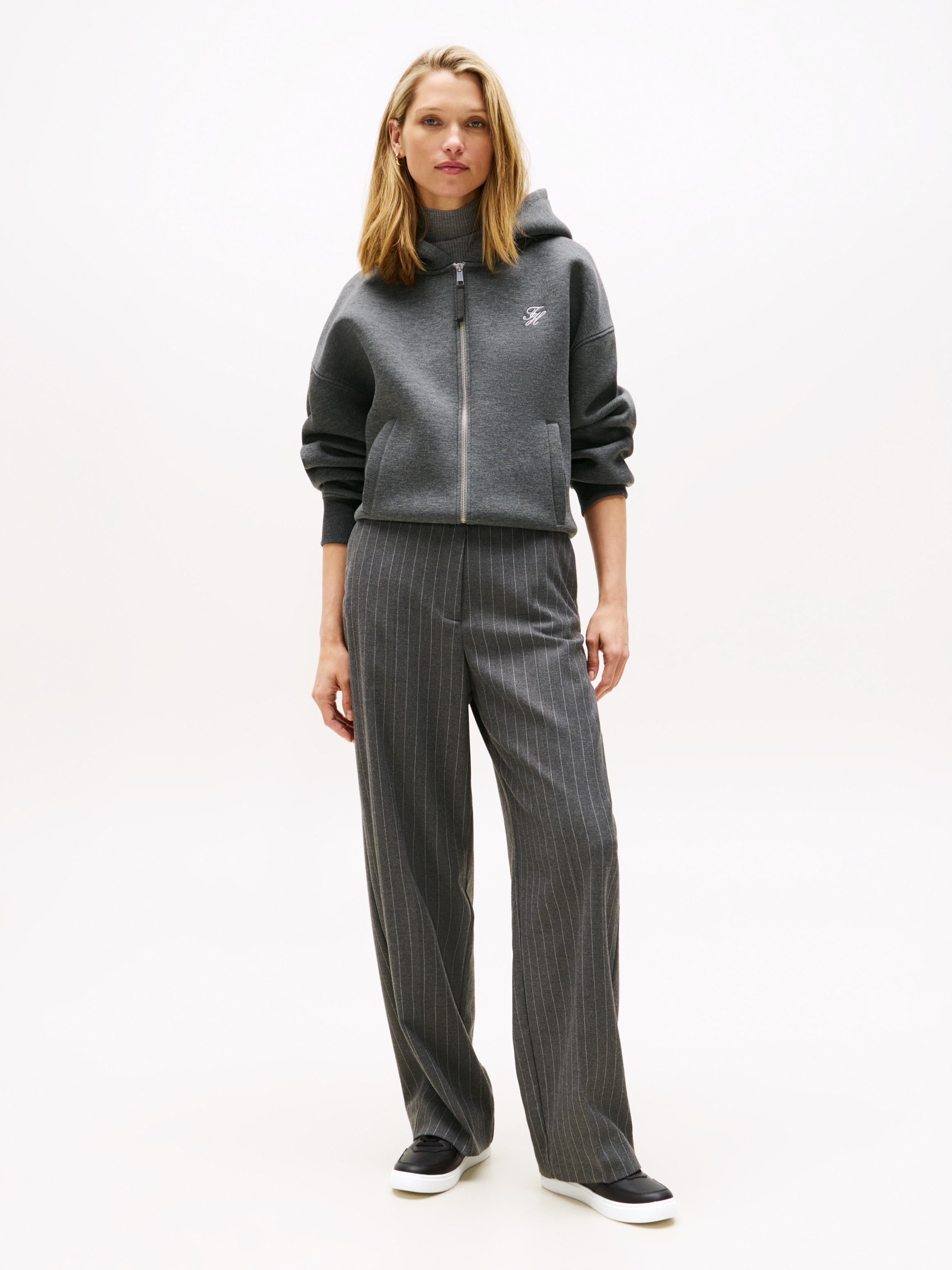 Tommy Hilfiger Plateausneaker »ESSENTIAL ELEVATED COURT SNEAKER«  , Freizeitschuh, Halbschuh, Schnürer mit Ziernähten und Kontrastbesatz