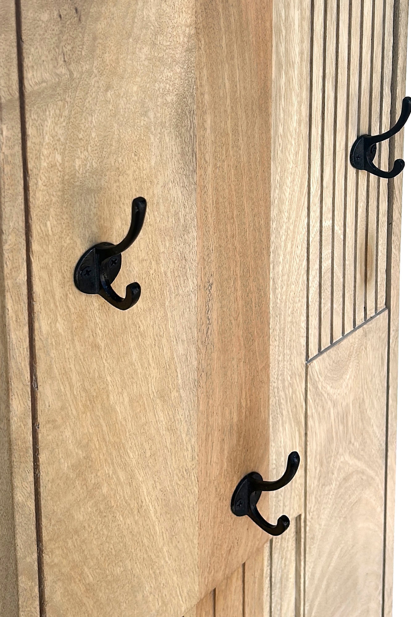 SIT Garderobenpaneel Massivholz mit dekorativem Lamellendesign