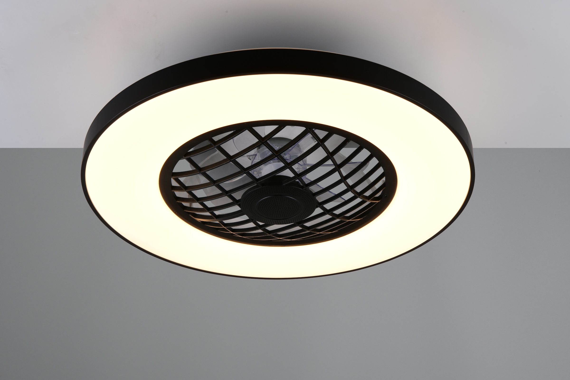 REALITY Leuchten LED Deckenleuchte »LINKÖPING mit Ventilator, Deckenventilator mit Licht inklFernbedienung« LED-Board 1 Stk. warmweiß - kaltweiß mit Bluetooth Lautsprecher, RGB Farbwechsel 3 Geschwindigkeiten Timer