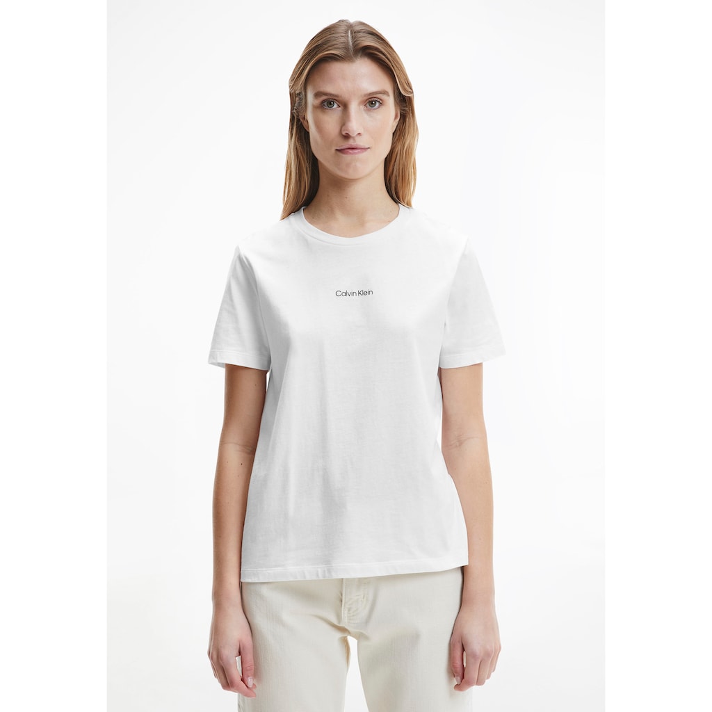 Calvin Klein Rundhalsshirt »MICRO LOGO REGULAR T-SHIRT« mit dezentem Calvin Klein Logo auf der Brust