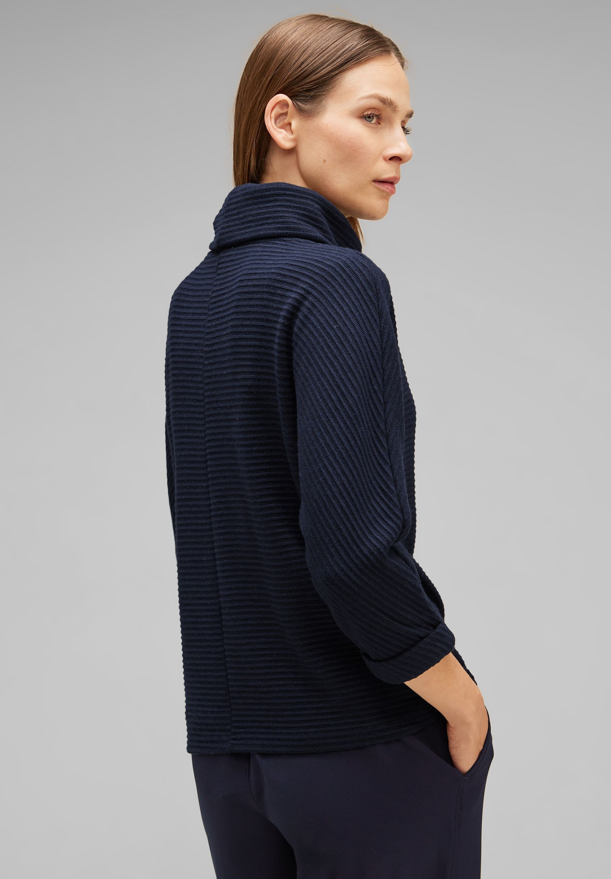 STREET ONE 3/4-Arm-Shirt »Shirt LTD QR structure scarf collar«, Streifen-Struktur