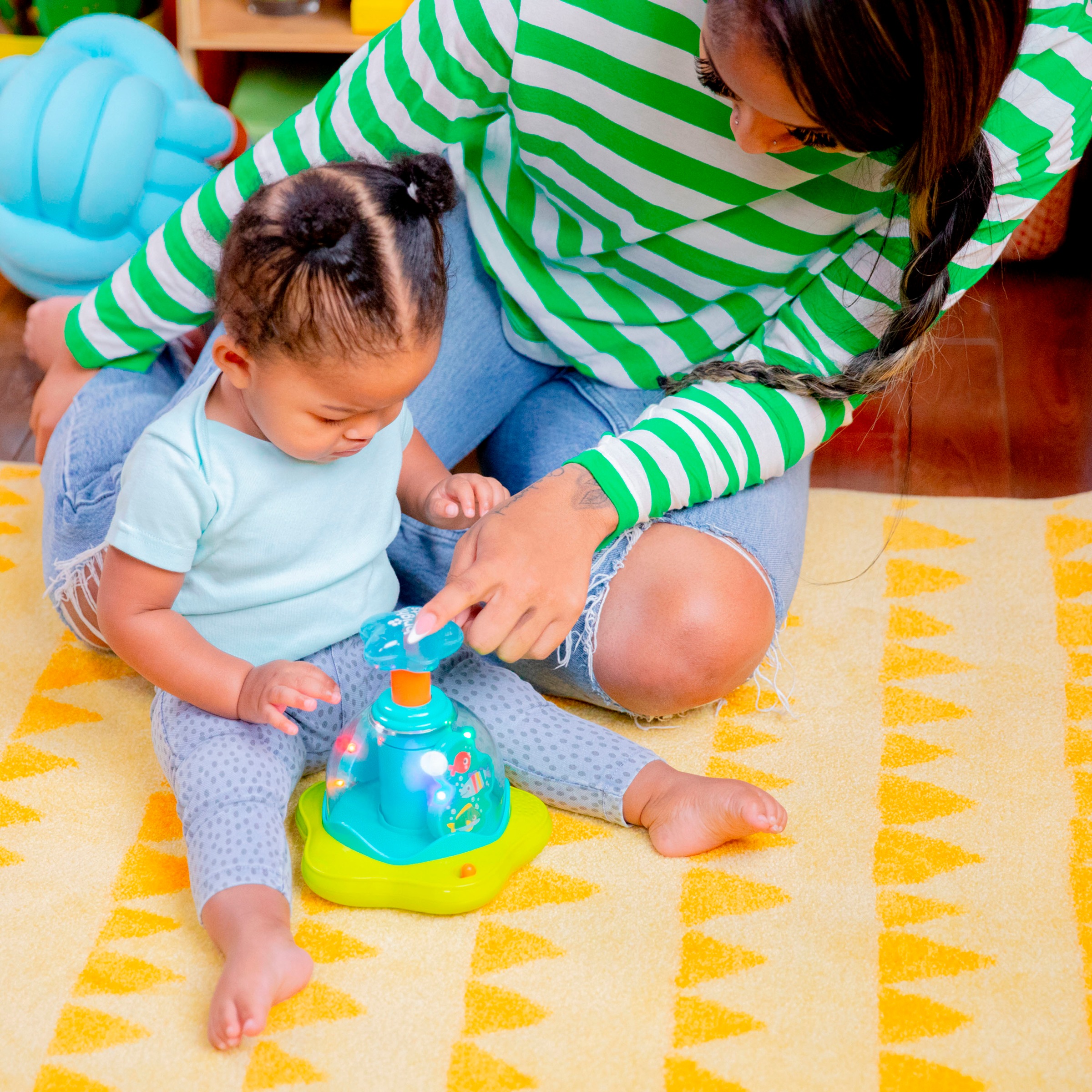 Bright Starts Kreisel »Press & Glow Spinner™« mit Licht und Sound