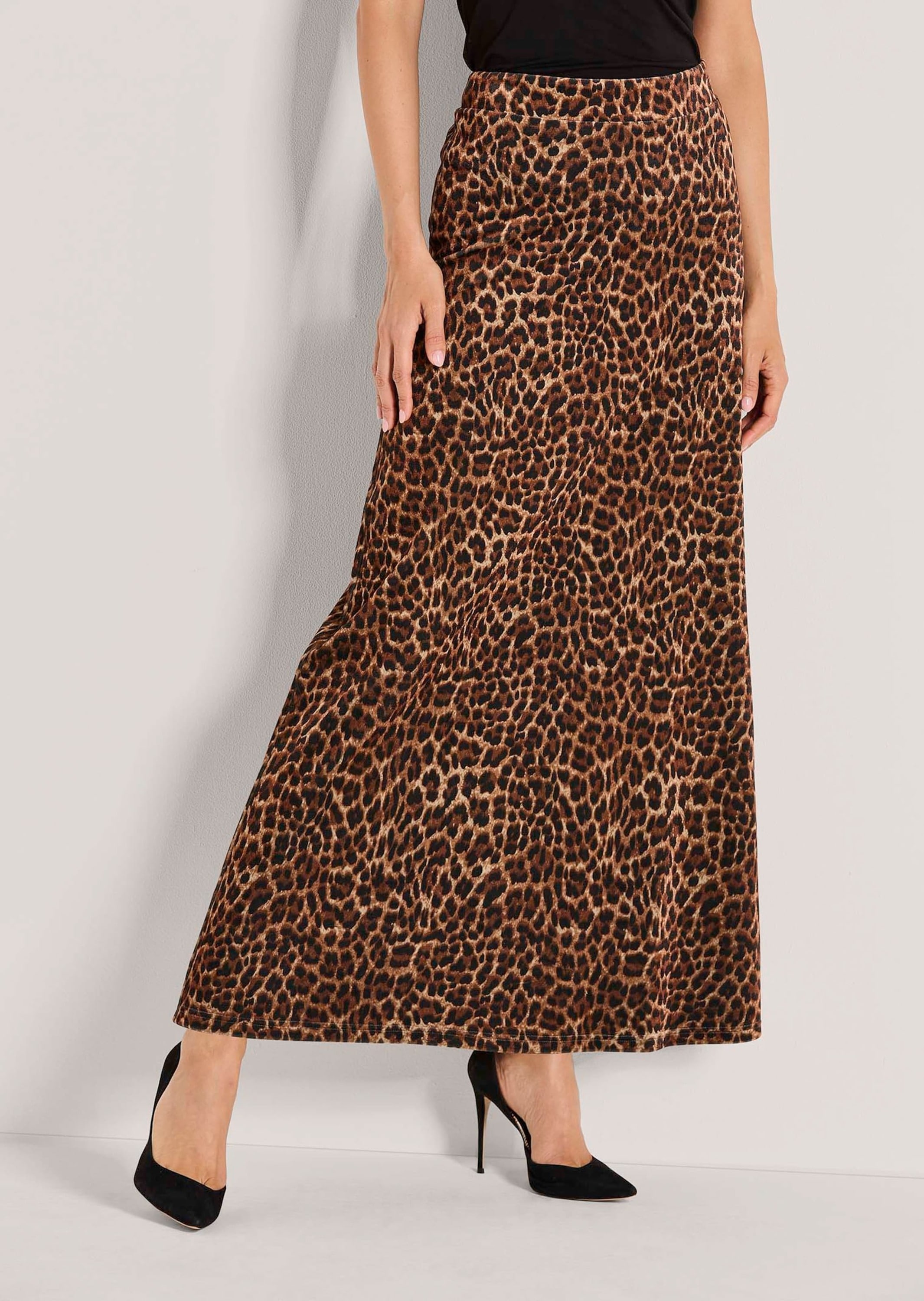 MADELEINE Maxirock »Maxirock Eleganter Samtrock im Leo-Design« Langer Samtrock im Animaldessin