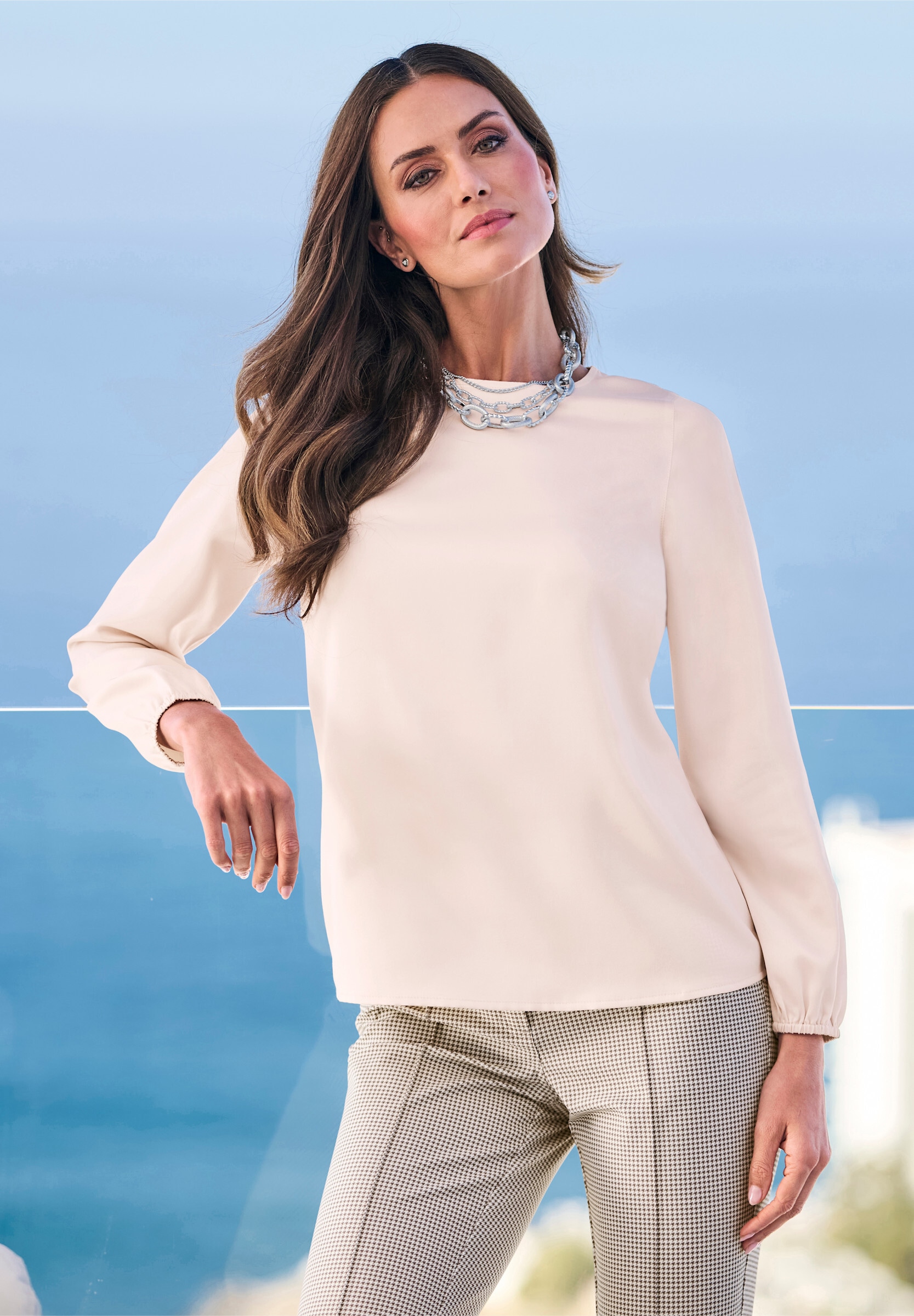 heine Klassische Bluse »Bluse Schluppenbluse mit Knopfverschluss im Nacken«