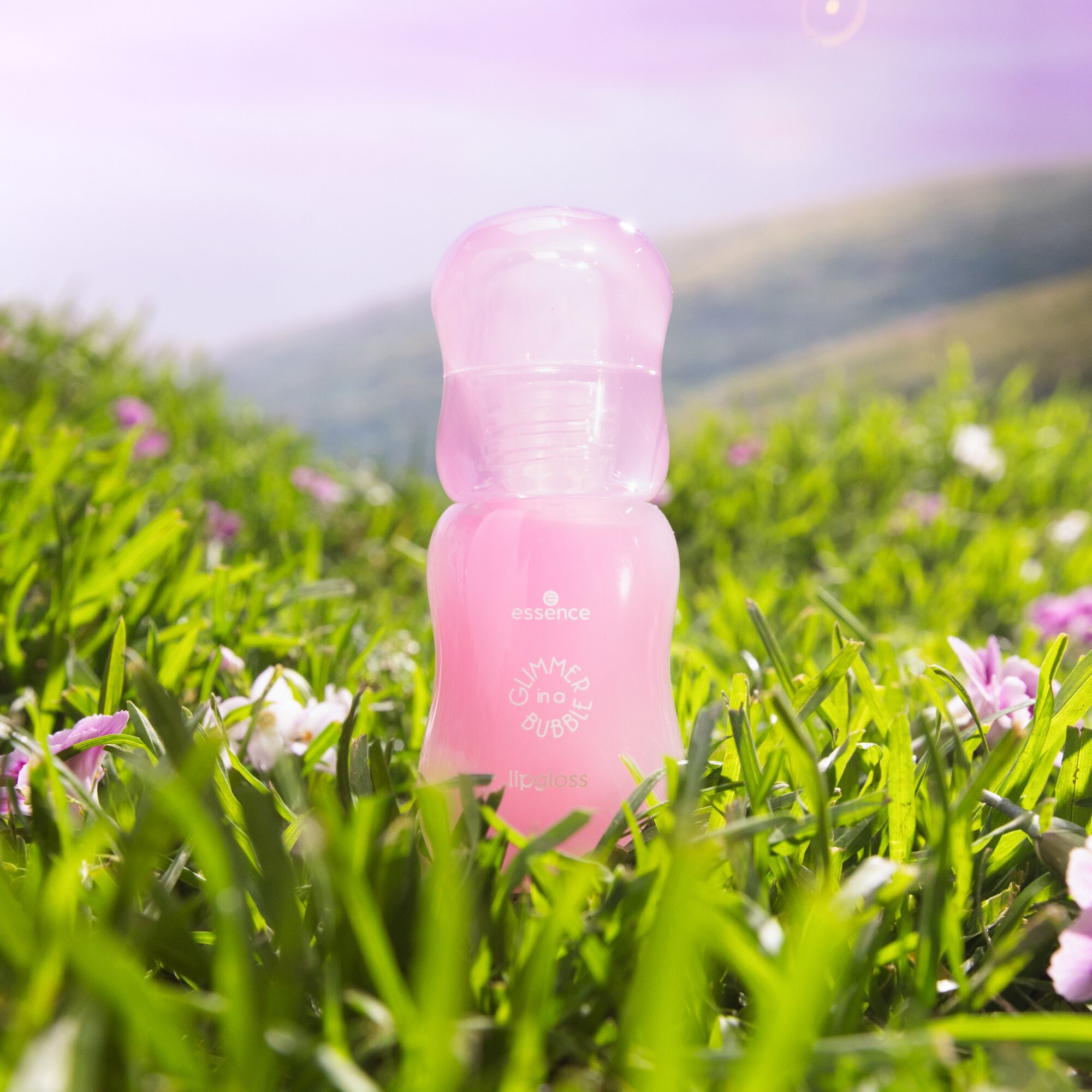 Essence Lipgloss »GLIMMER IN A BUBBLE lipgloss«