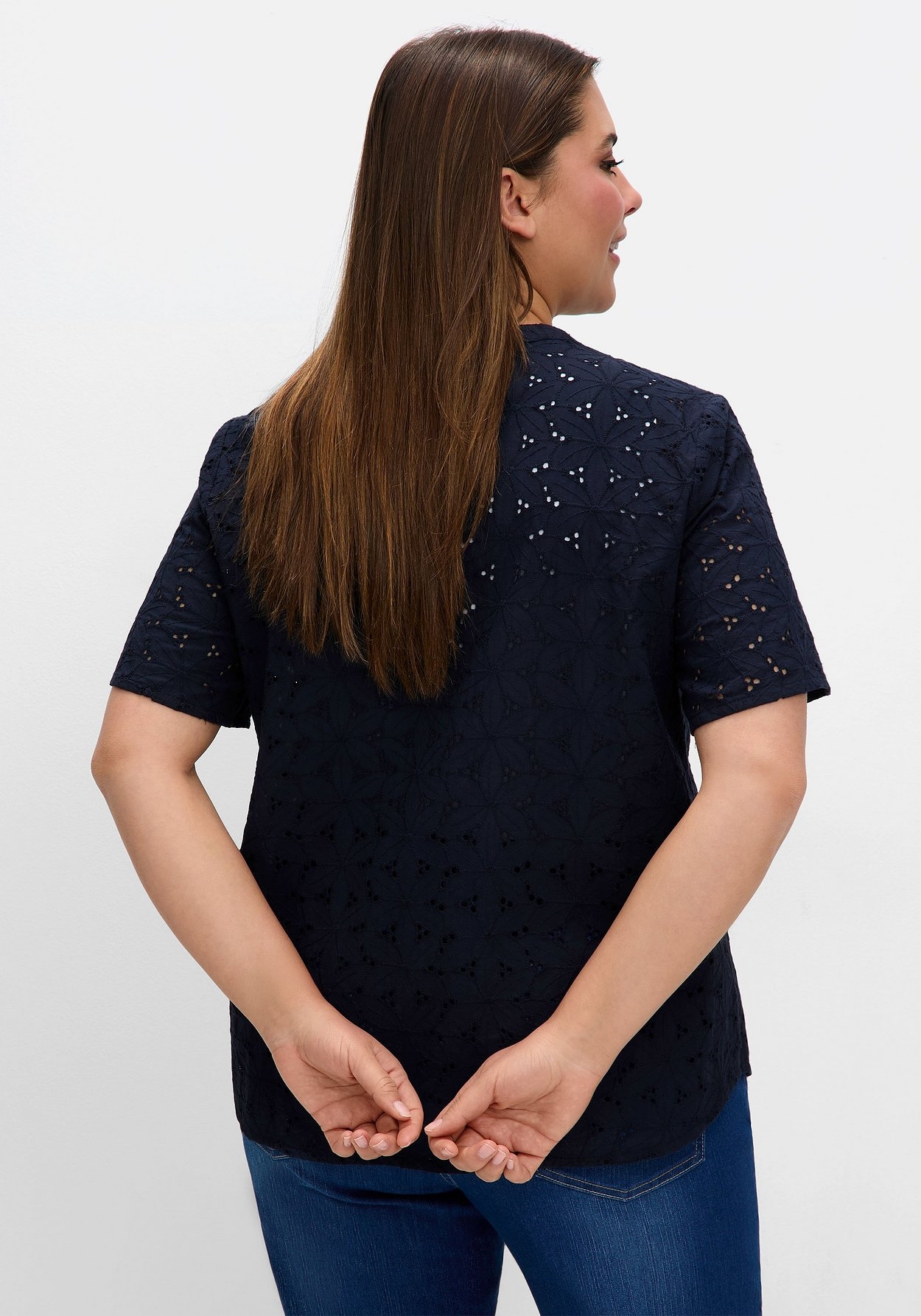 Sheego Kurzarmbluse »Bluse aus Lochspitze, mit Rundhalsausschnitt«