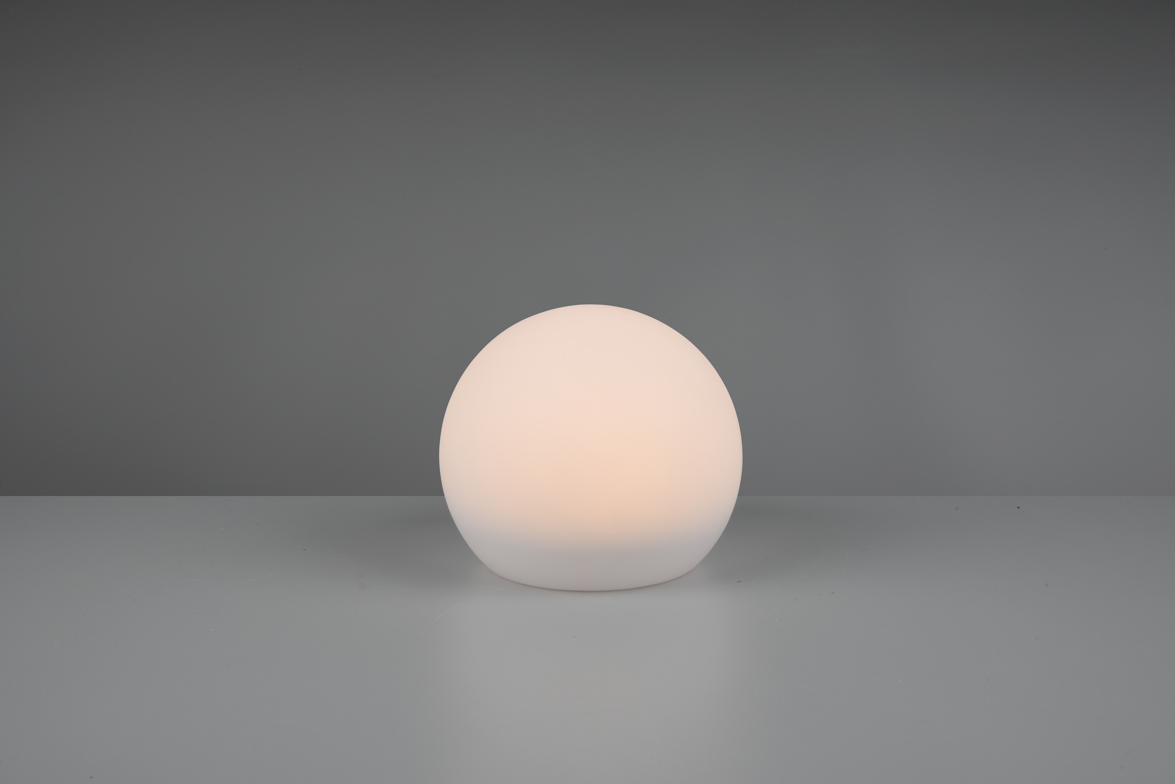 REALITY Leuchten LED Solarleuchte »MELO, Kugel Gartenleuchte Akku Solar, mit Erdspieß, Fernbedienung« LED-Board 1 Stk. RGB | Warmweiß Solar Kugellampe, RGB Farbwechsel, Dämmerungssensor, Memoryfunktion