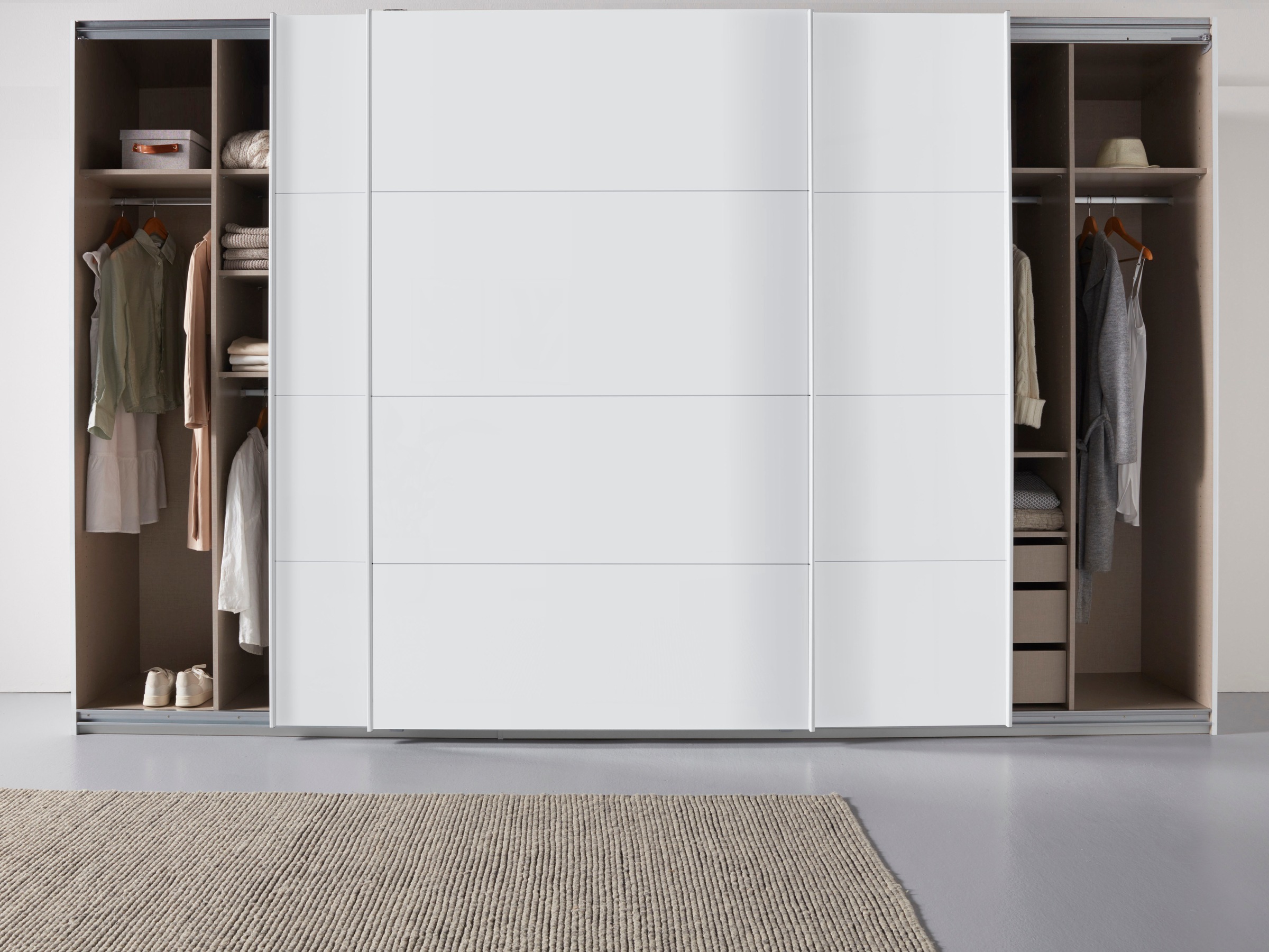 rauch Schwebetürenschrank »Kleiderschrank Schrank Garderobe TOPSELLER OTELI inkl. Inneneinteilung«, mit 3 Innenschubladen sowie zusätzlichen Einlegeböden MADE IN GERMANY