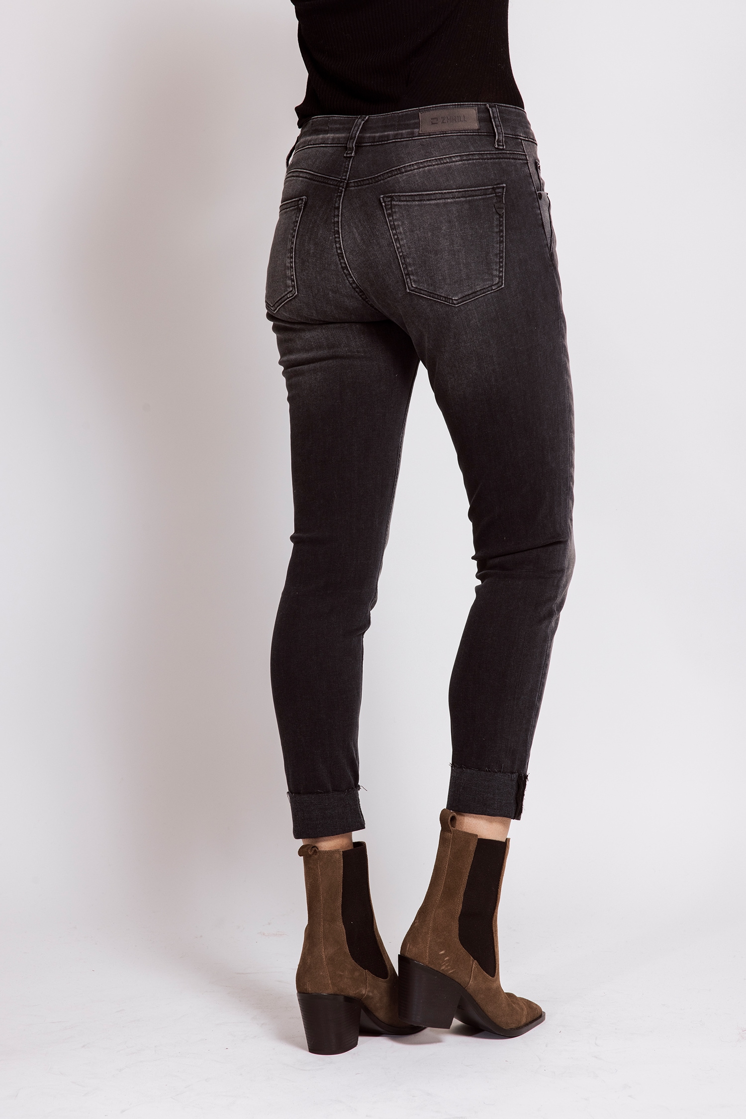 Zhrill Slim-fit-Jeans »NOVA« Casual Passform, mit Elasthan-Anteil, mit Gürtelschlaufen