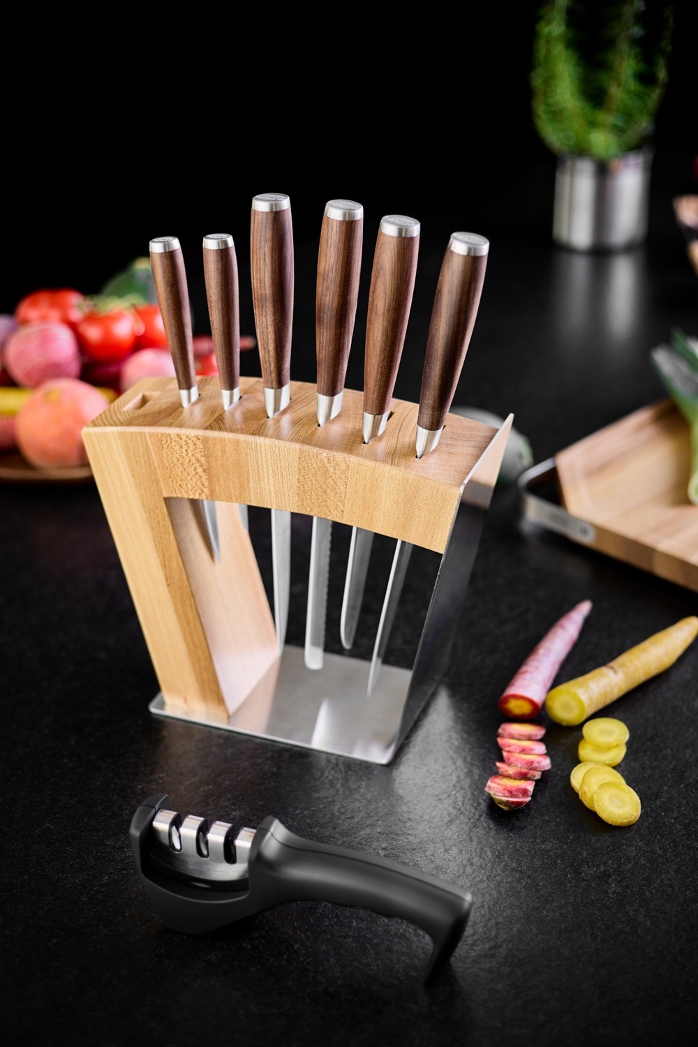 RÖSLE Messerschärfer, 3 Stufen, Schleifkopf wechselbar, stabiler Stand, ergonomischer Griff
