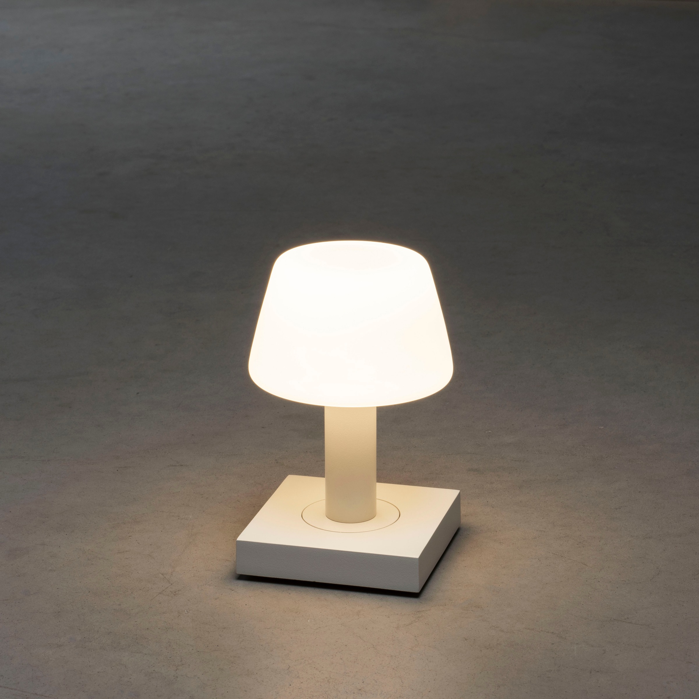 KONSTSMIDE LED Tischleuchte »Monaco«, Leuchtmittel LED-Modul | LED fest integriert, Monaco USB-Tischleuchte, 2700/3000K, dimmbar, Glas