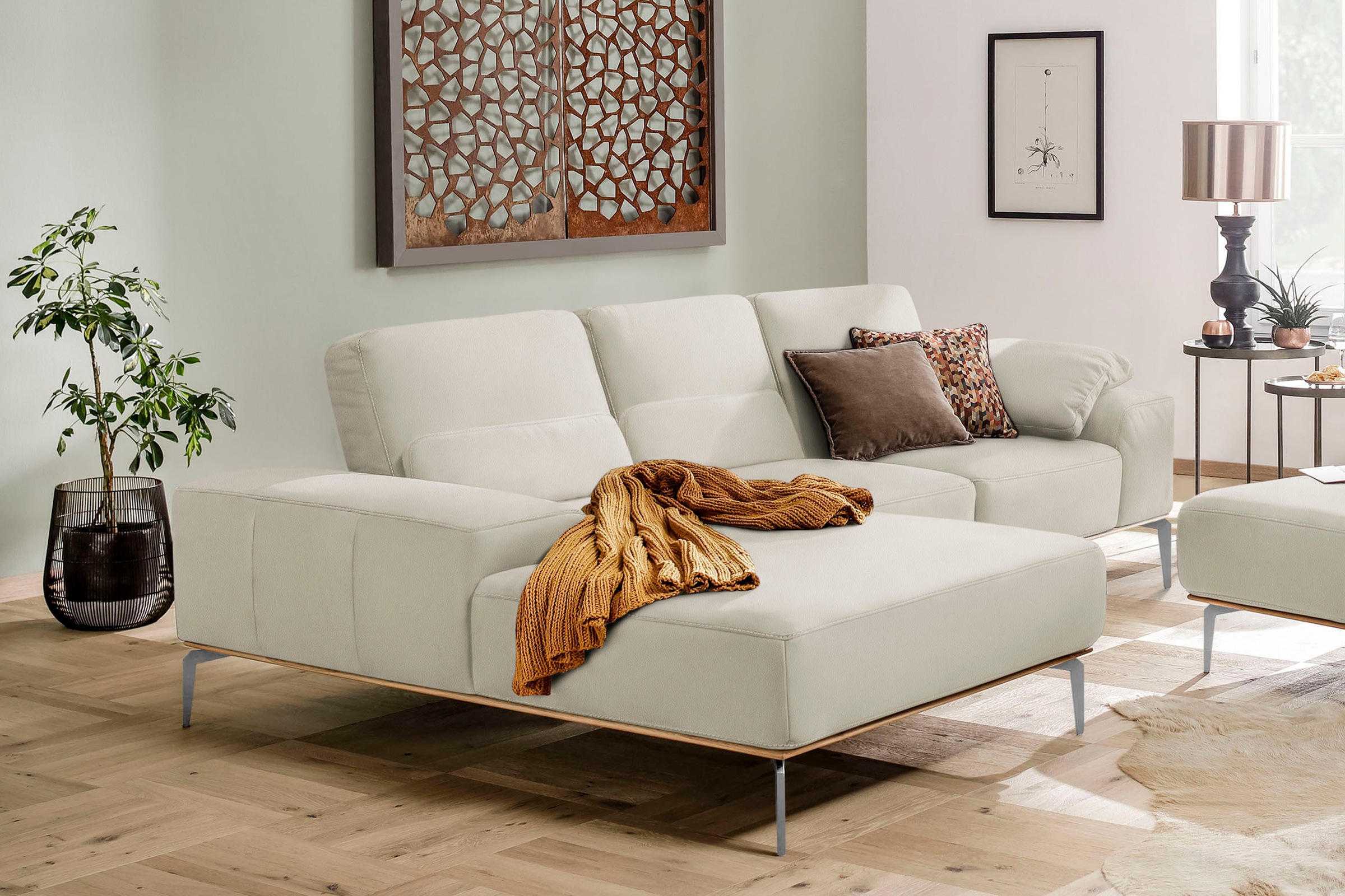 W.SCHILLIG Ecksofa »run, Designsofa mit tollem Sitzkomfort, L-Form«, mit elegantem Holzsockel, Füße in Chrom glänzend, Breite 279 cm