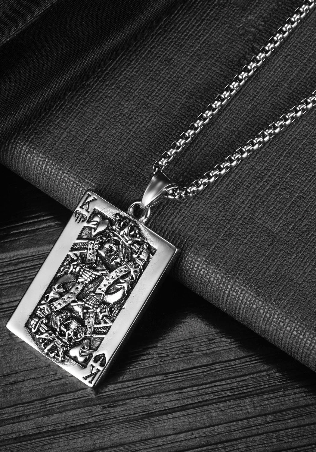 Firetti Kette mit Anhänger »Schmuck Geschenk Poker Skull«