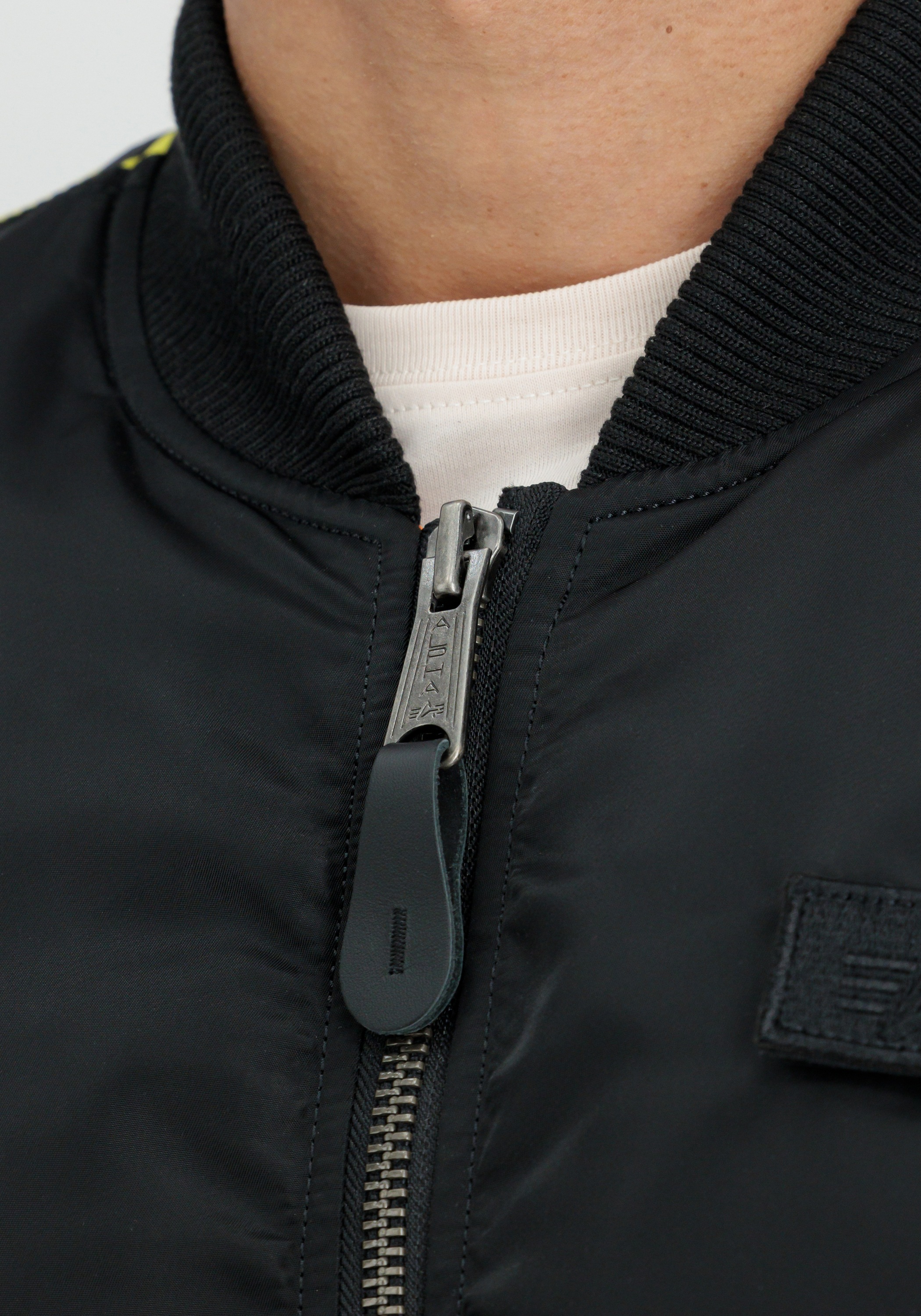 Alpha Industries Bomberjacke »Alpha Industries Men - Bomber Jackets MA-1 VF Fighter Squadron«