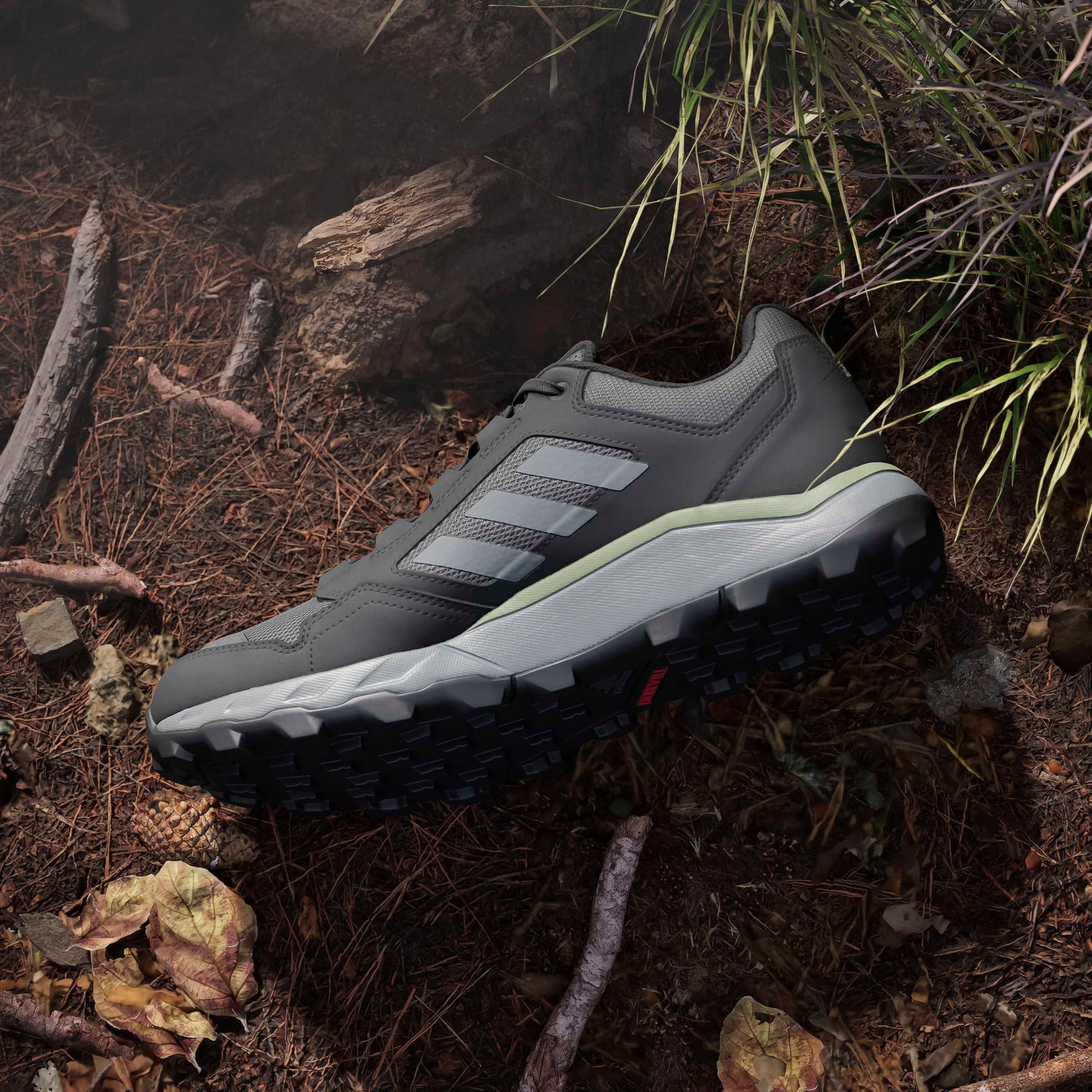 adidas TERREX Trailrunningschuh »TRACEROCKER 2.0 TRAILRUNNING«  Trail-Runningschuhe