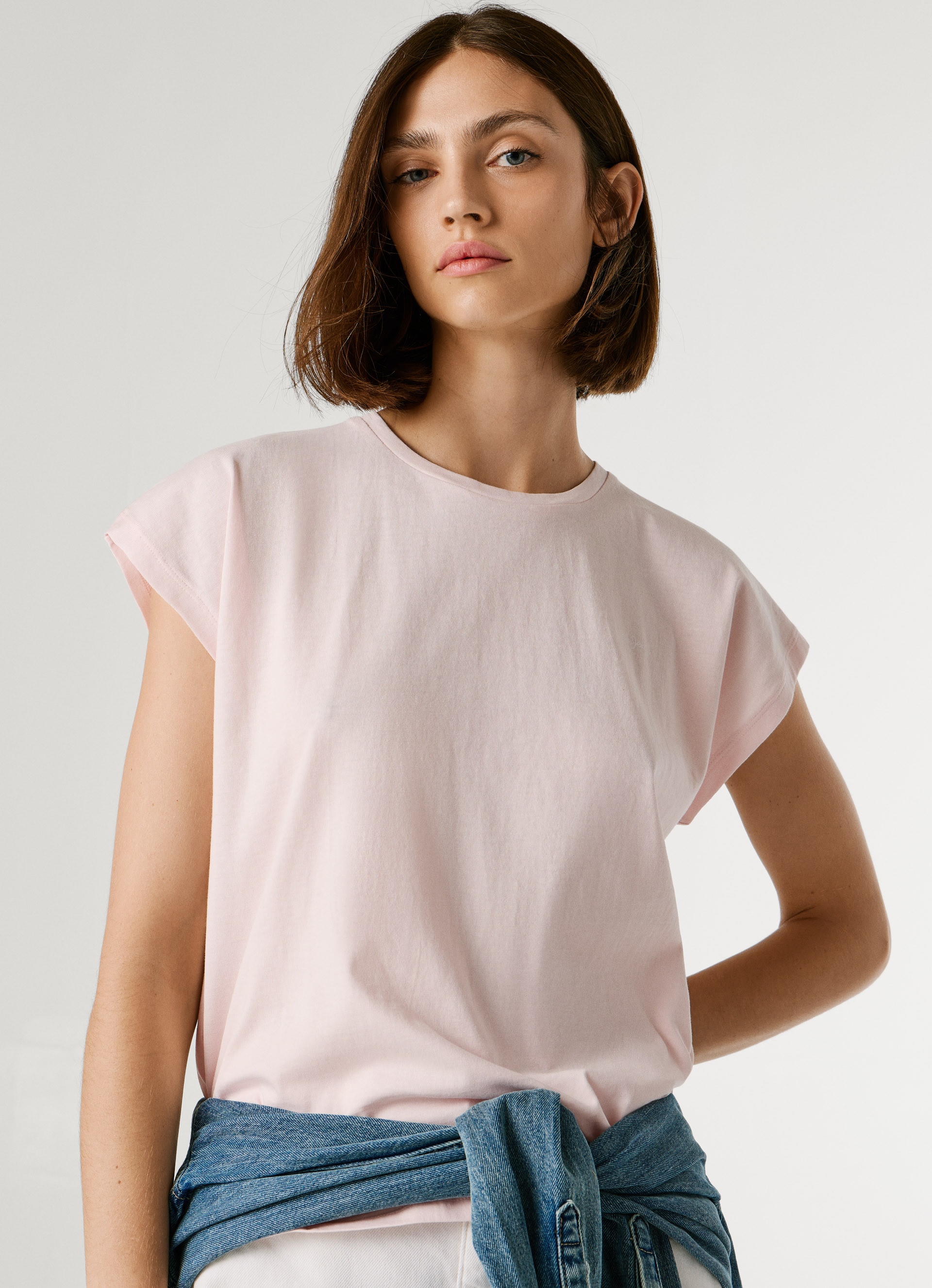 Pepe Jeans T-Shirt »BLOOM« im Slim Fit, Rundhals