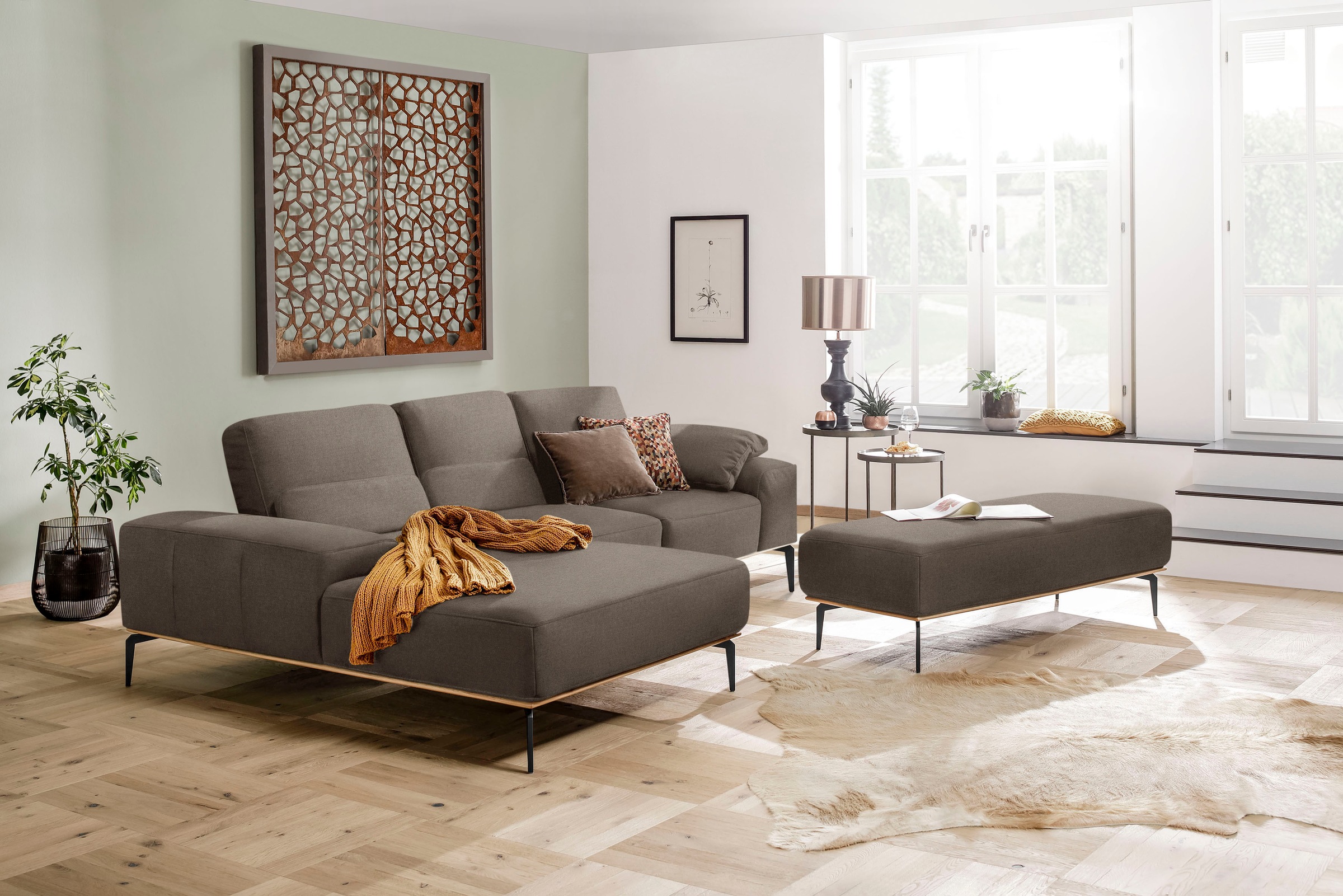 W.SCHILLIG Ecksofa »run, Designsofa mit tollem Sitzkomfort, bequem, L-Form«, mit Holzsockel, Füße in Schwarz pulverbeschichtet, Breite 279 cm
