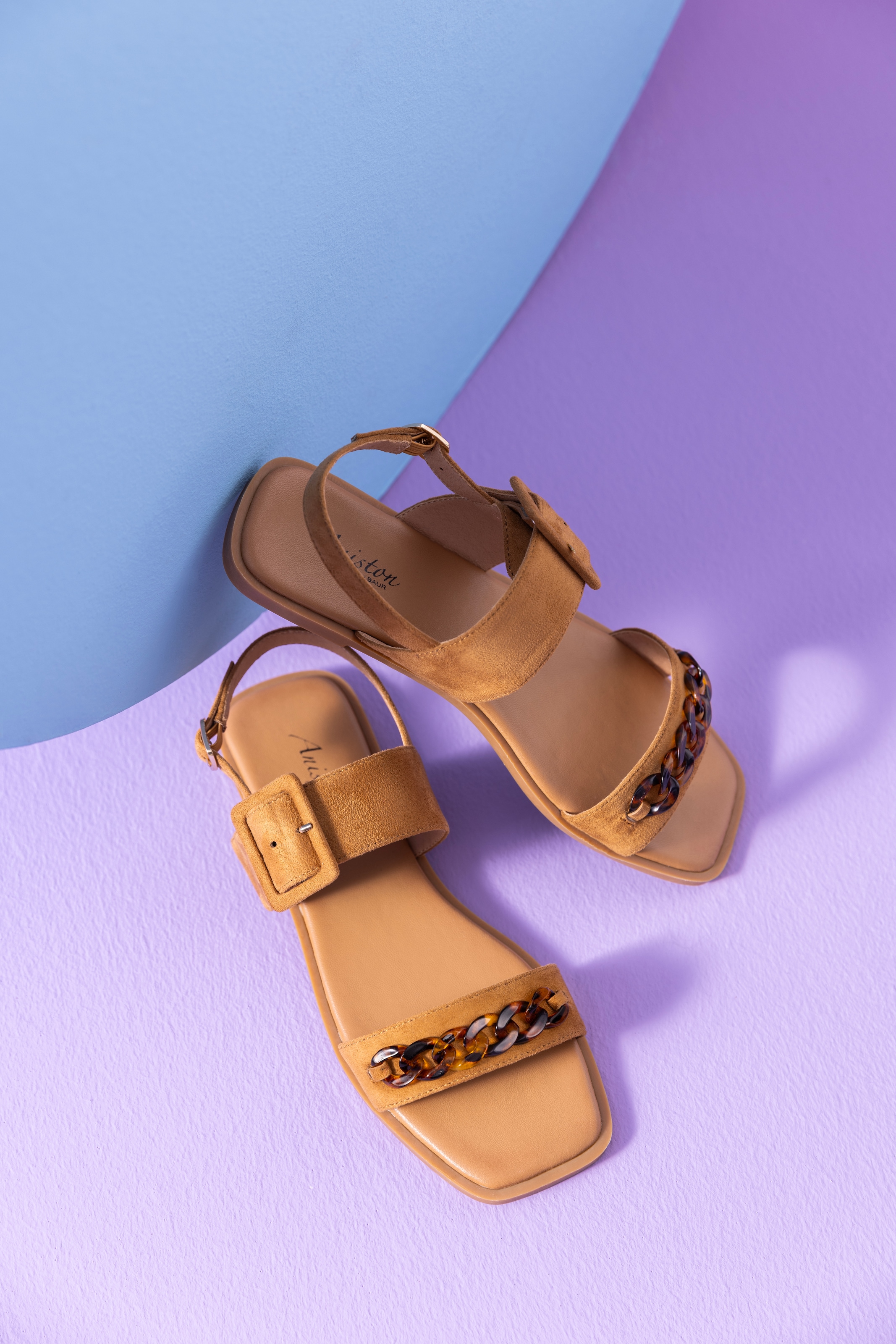 Aniston SHOES Riemchensandale, Sommerschuh, Sandalette, Zierkette - NEUE KOLLEKTION