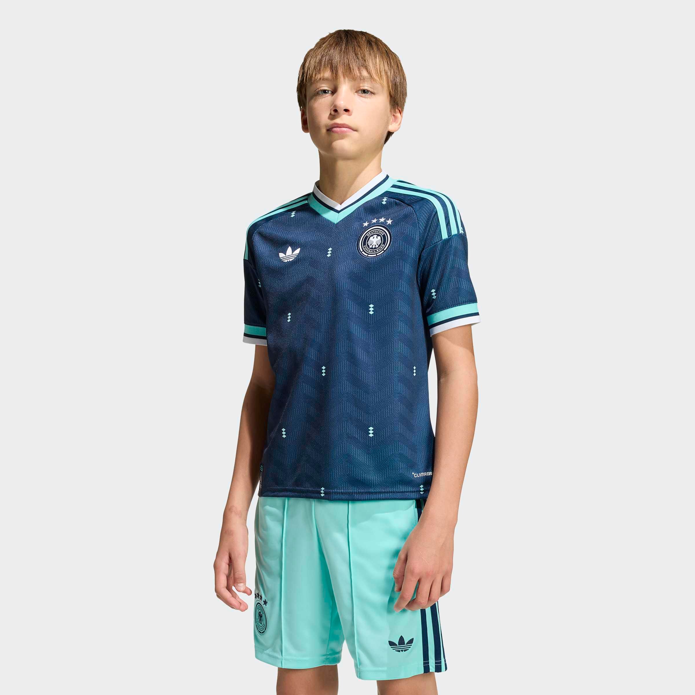 adidas Performance Fußballtrikot »DEUTSCHLAND 26 KIDS AUSWÄRTSTRIKOT« für Kinder, mit Climacool® Technologie, schmal geschnitten