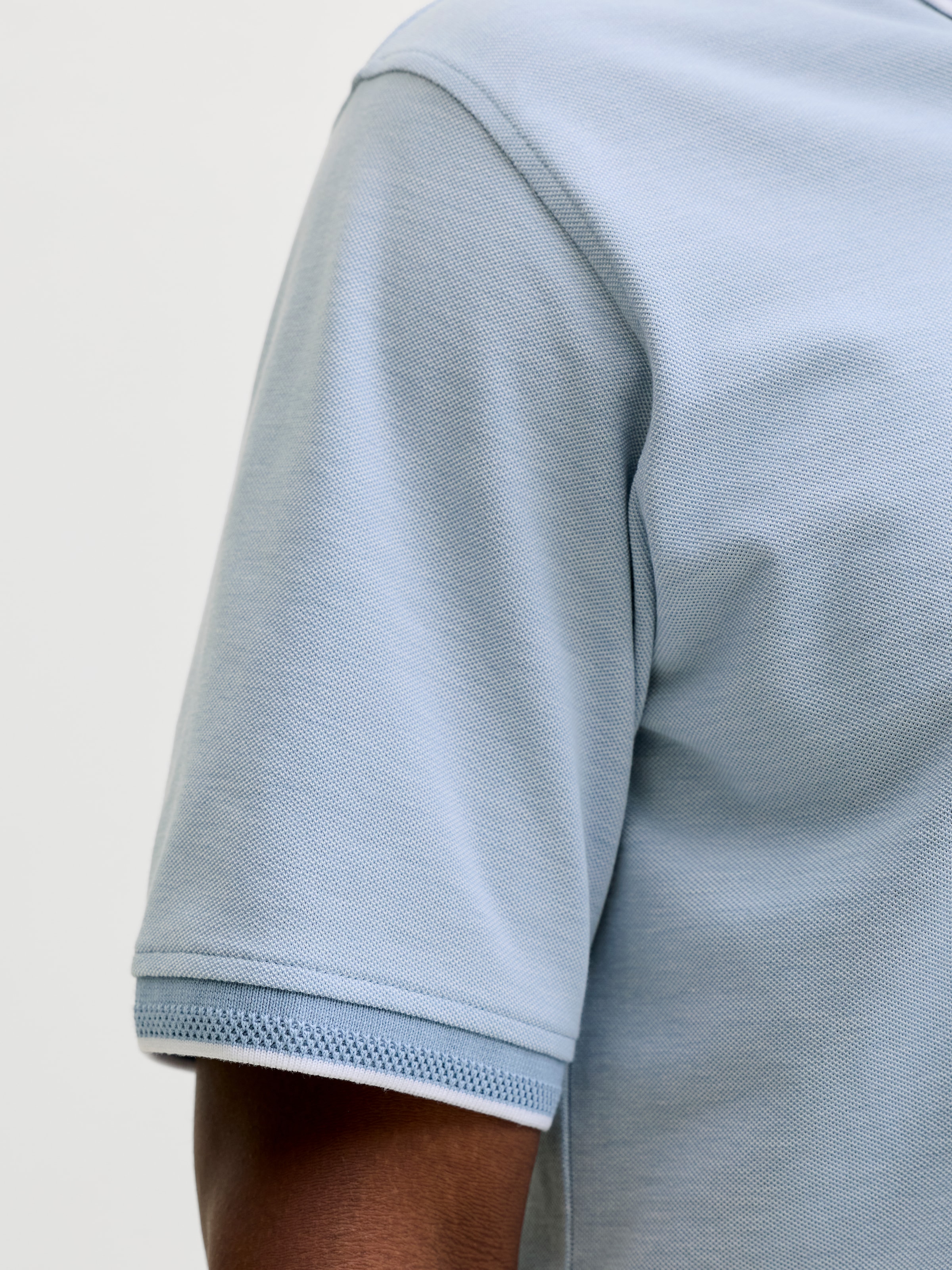 Jack & Jones Poloshirt »JPRBLUALVES SS POLO SN« mit Logo Stickerei
