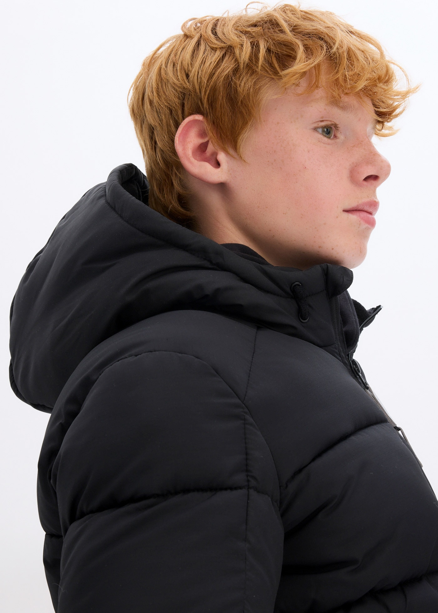 bonprix Winterjacke mit Kapuze mit Kapuze und Fleece, normale Passform, mit reflektierenden Details