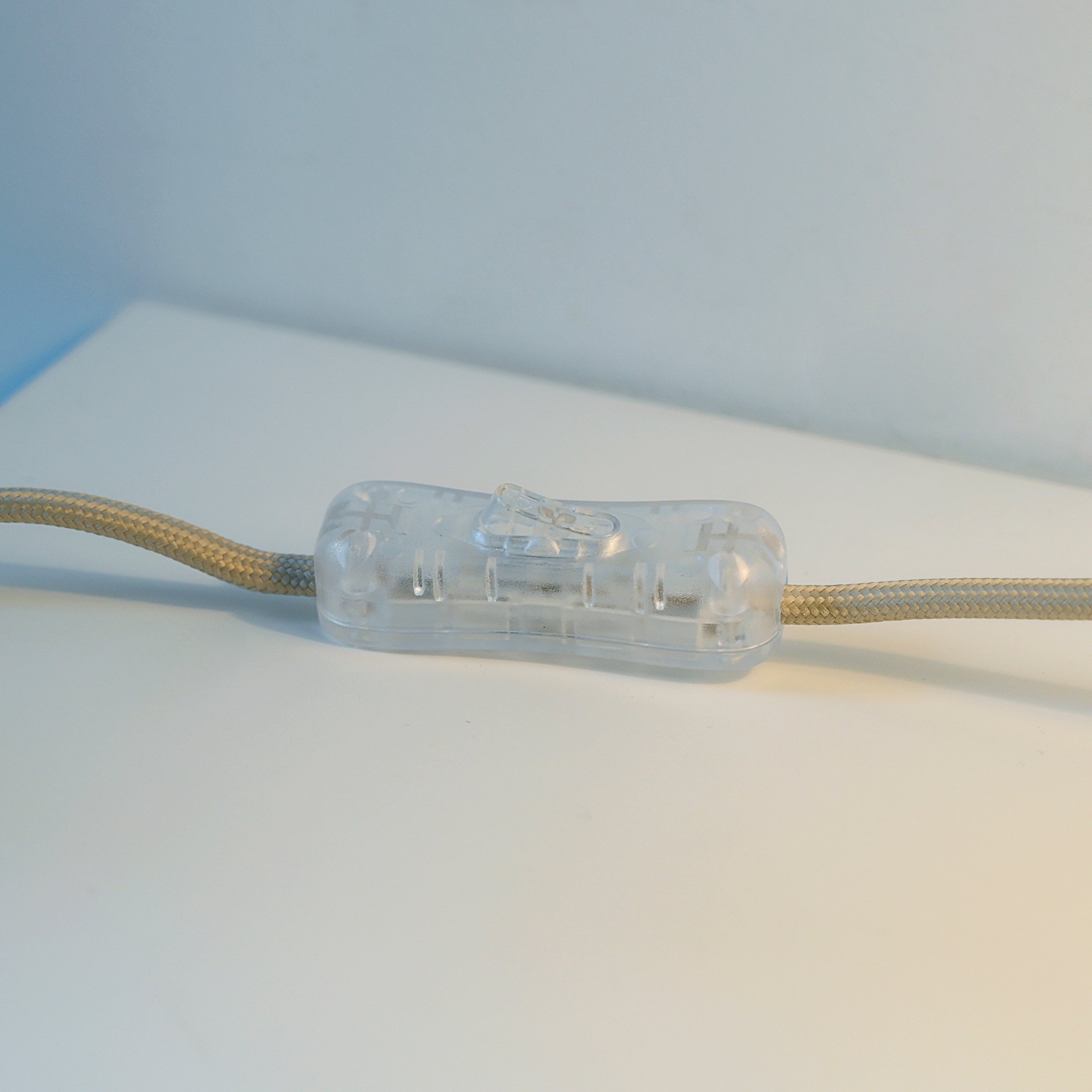 JUST LIGHT Tischleuchte »SOPPER« E27 1 Stk. exkl. Leuchtmittel, Schnurschalter,Sockel Travertinoptik,Metall-Schirm