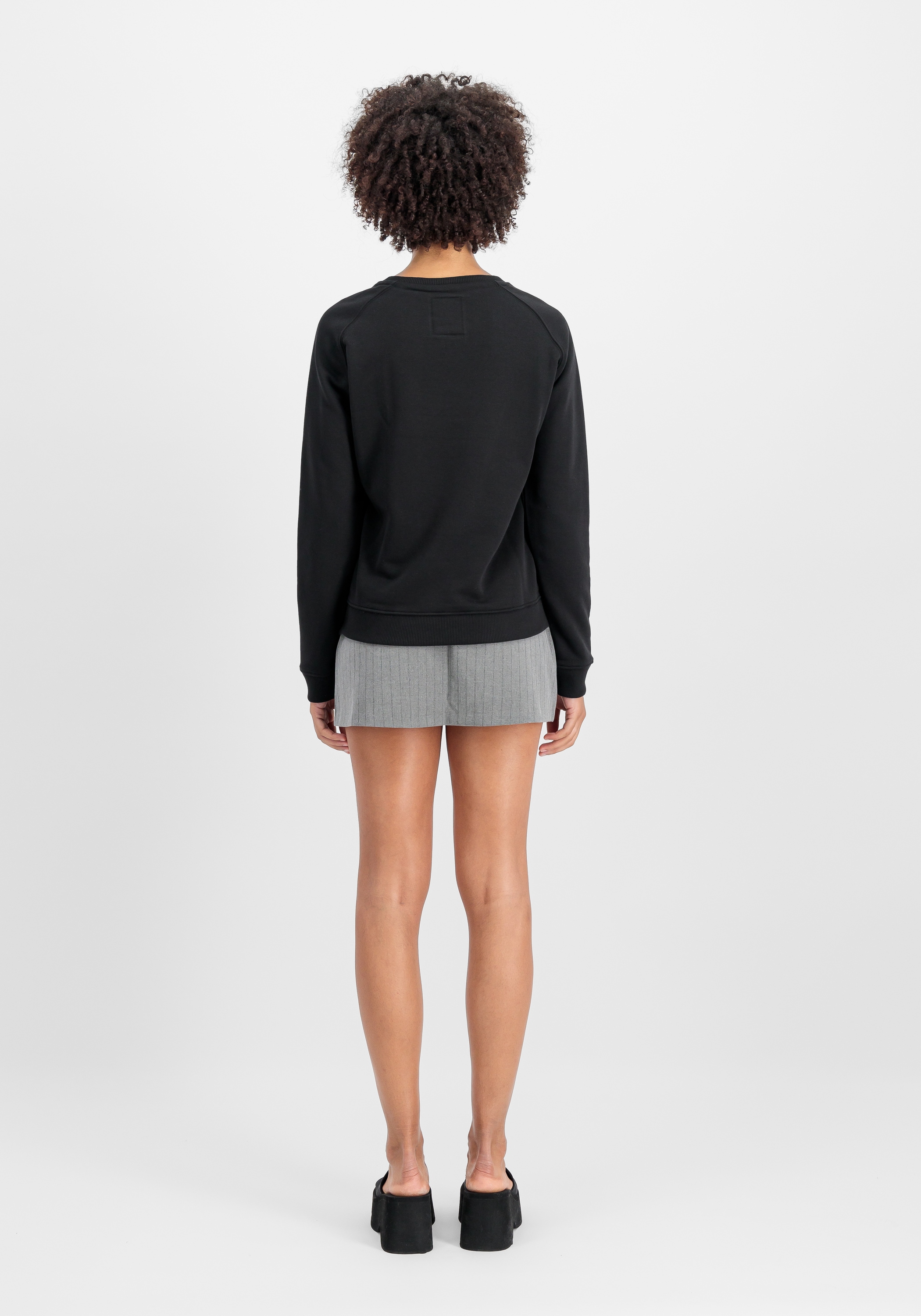 Alpha Industries Sweater »Alpha Industries Women - Sweatshirts New Basic Sweatshirt BL W«