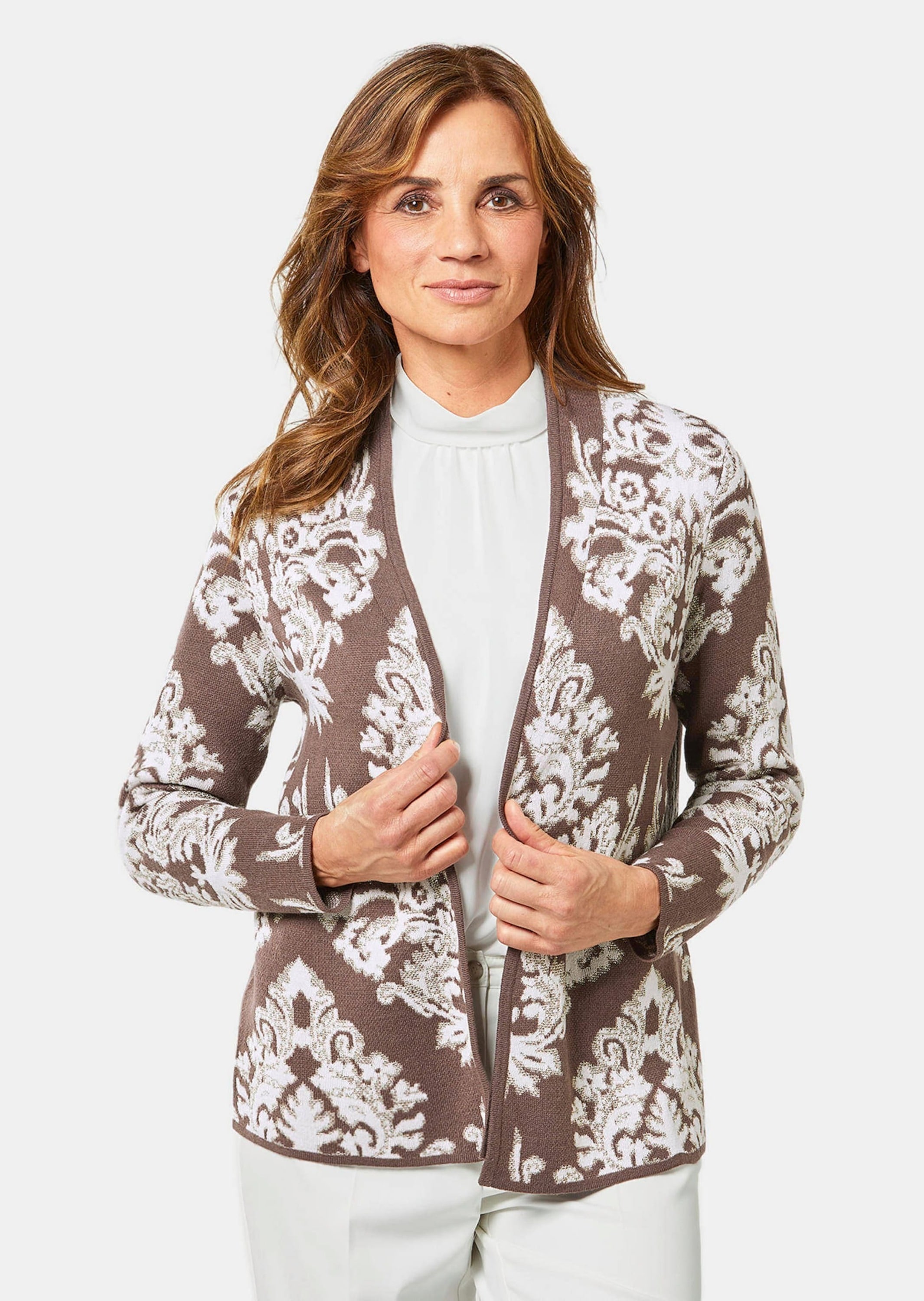 GOLDNER Strickjacke »Kurzgröße Jacquard-Strickjacke mit Glanzgarnen« Mit feinen Glanzgarnen