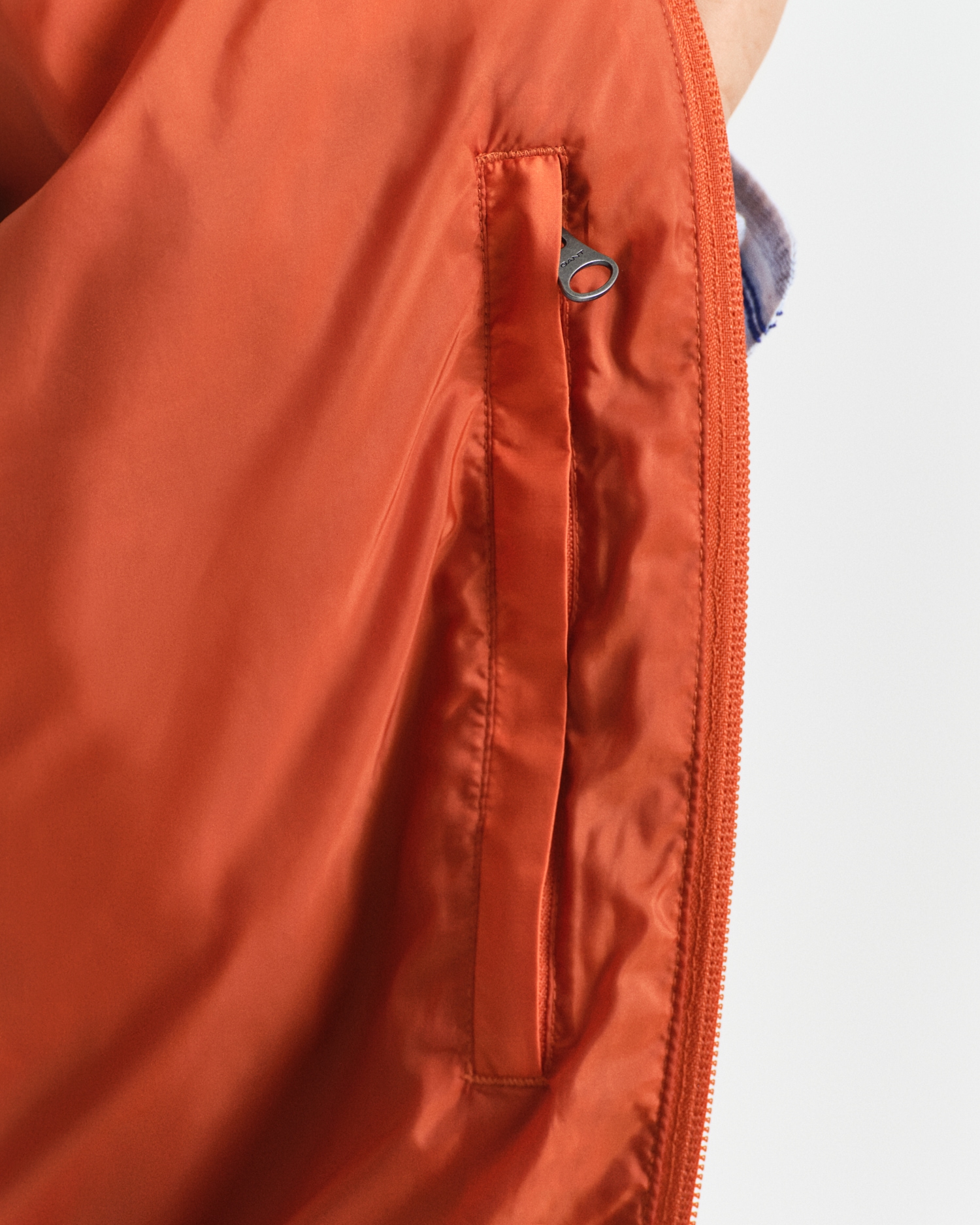Gant Steppweste »LIGHT DOWN VEST«, Stehkragen, leicht, 2-Wege Reißverschluss