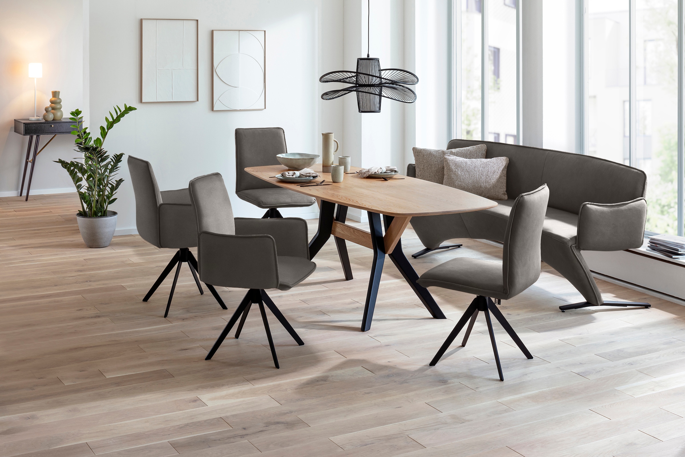 K+W Komfort & Wohnen Drehstuhl, Leder, Blitzdrehkreuz und Rückholfunktion, dekorativer 12mm Biese