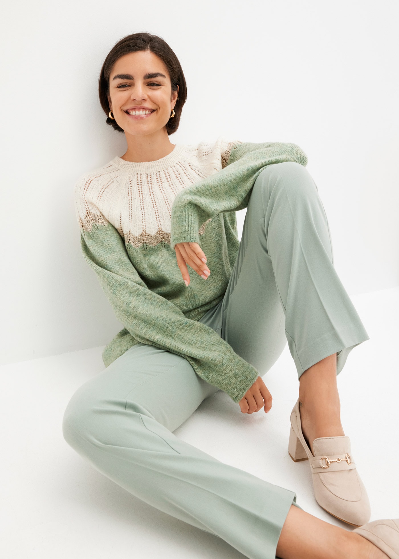 bonprix Ajourpullover aus Polyacryl, Polyester und metallisierten Fasern, mehrfarbige Optik