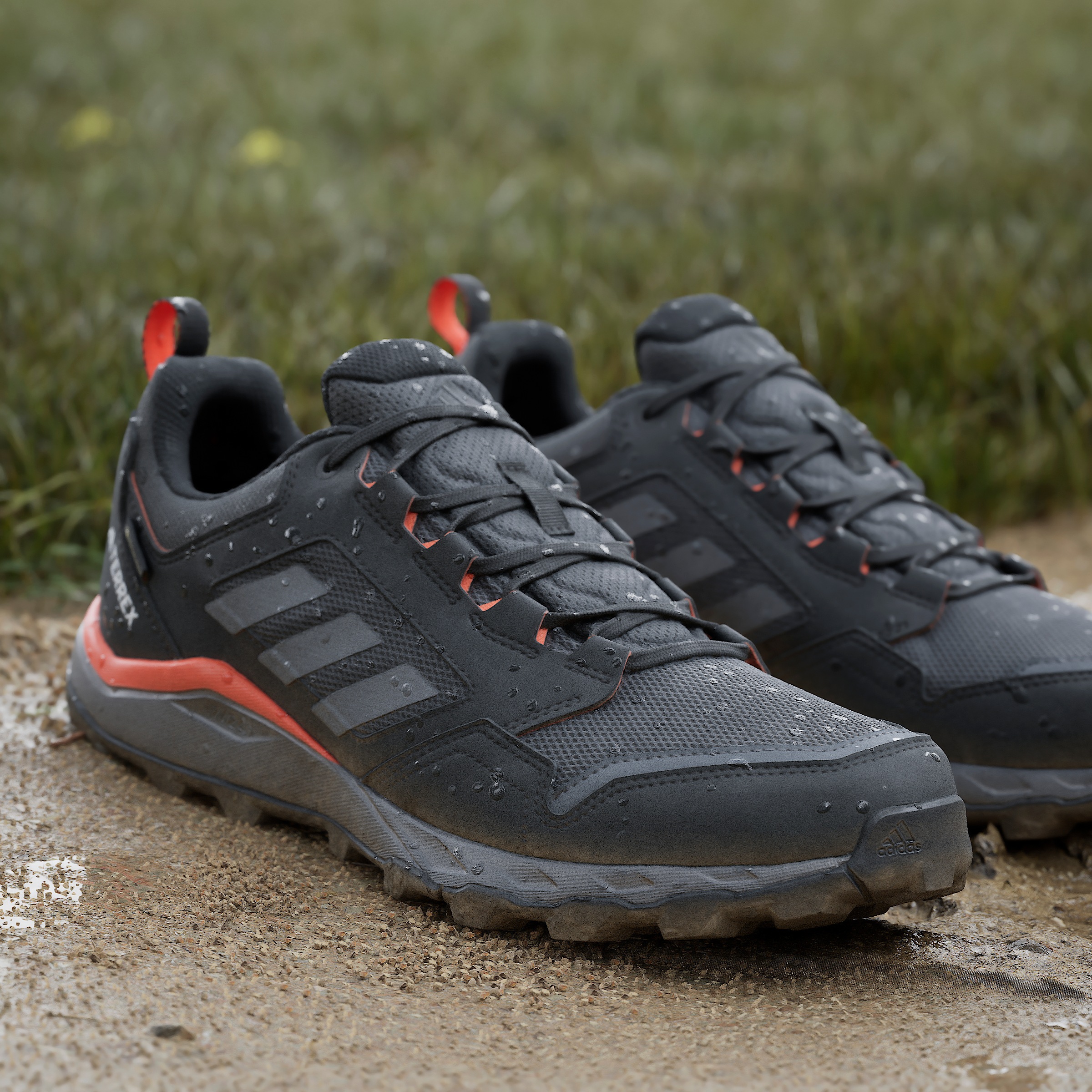 adidas TERREX Laufschuh »TRACEROCKER 2.0 GORE-TEX TRAILRUNNING«, wasserdicht