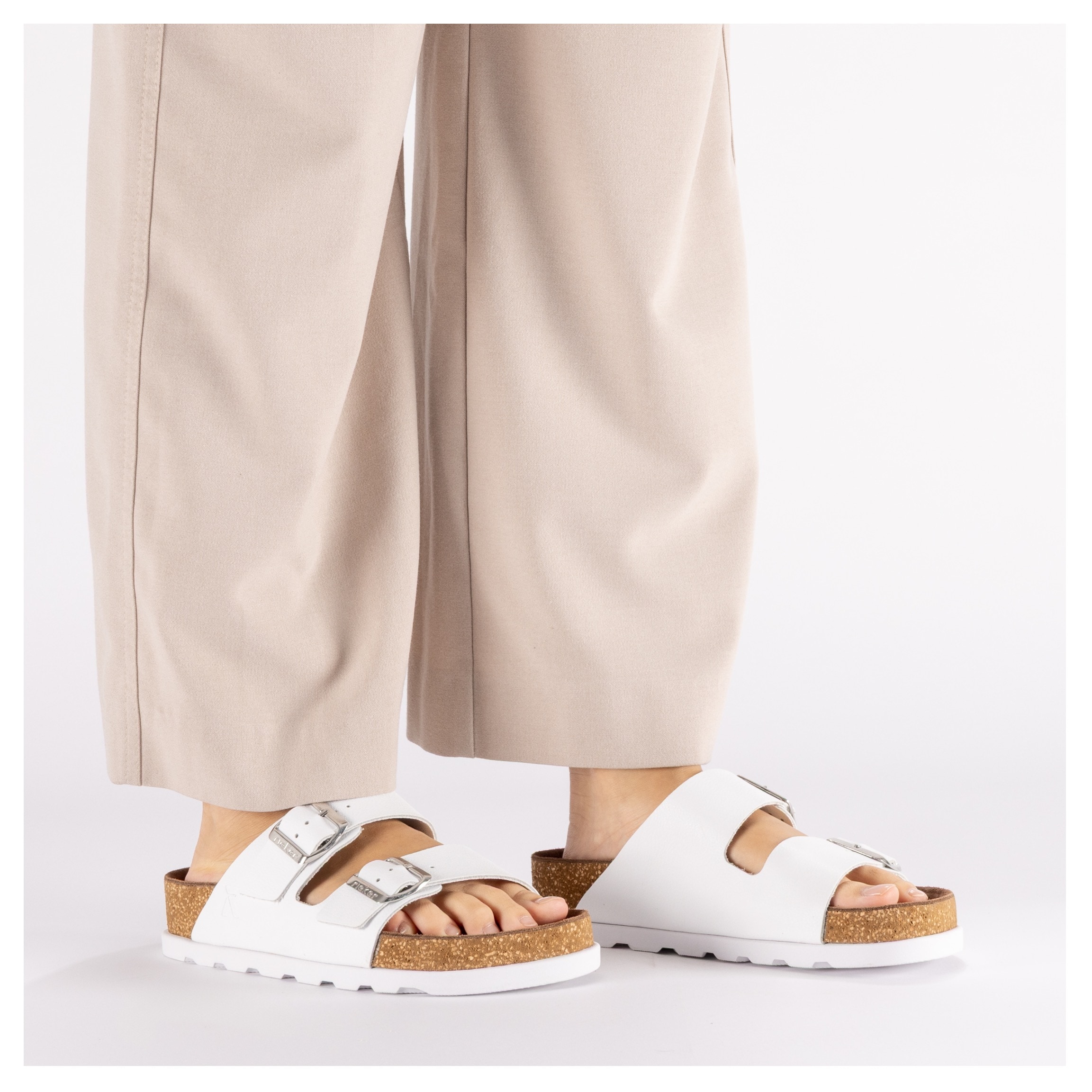 Rieker Pantolette  Hausschuh, Sommerschuh, Strandschuh, Zweischnaller mit Softfußbett