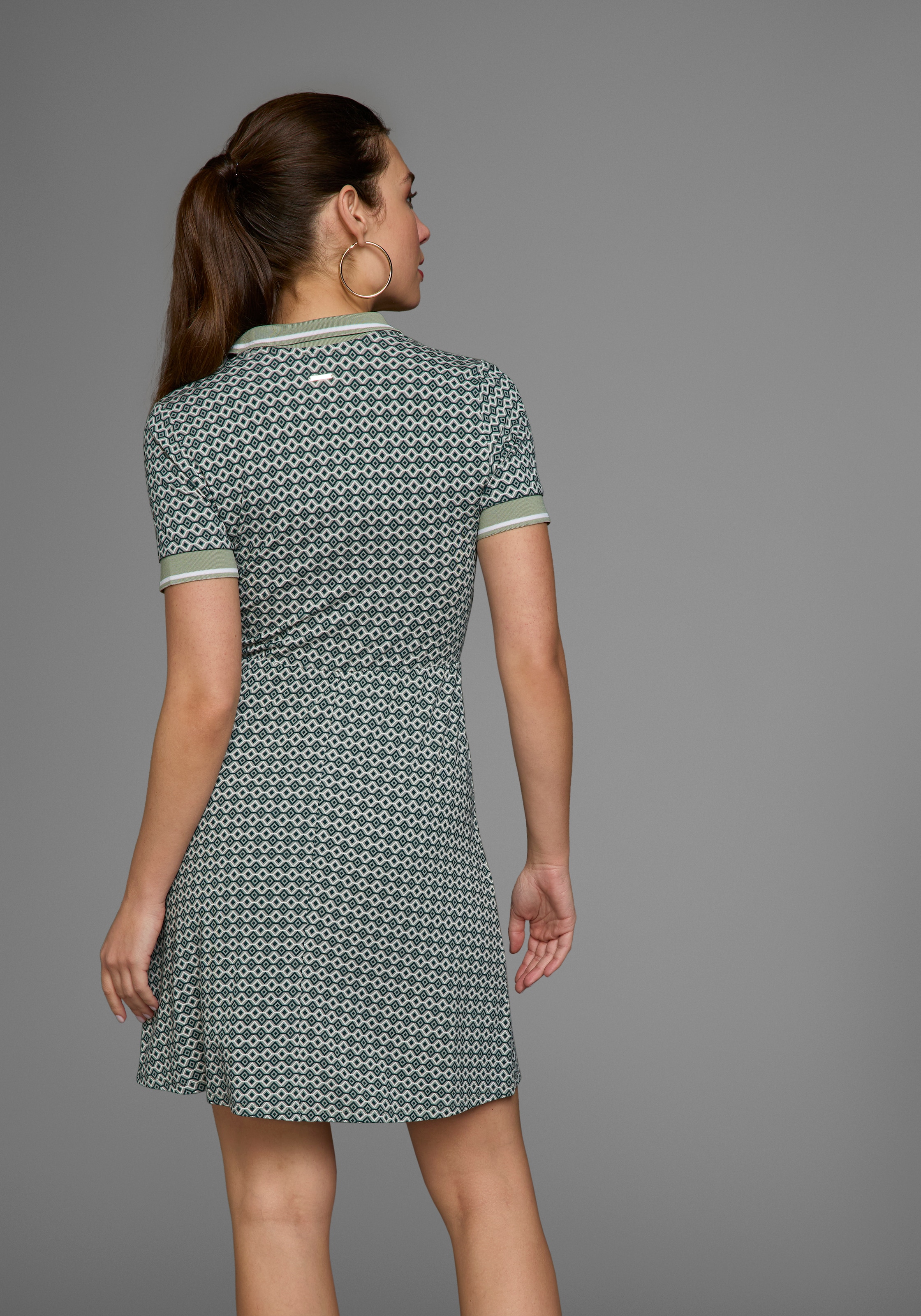 Laura Scott Sommerkleid, mit modischem Polo-Kragen