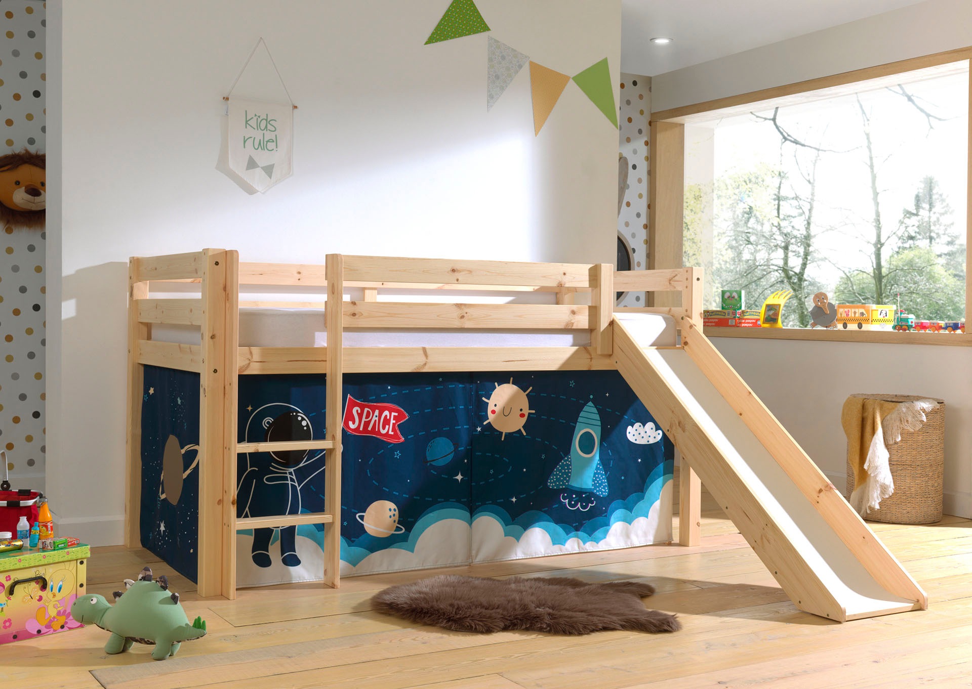 Vipack Spielbett »Pino, Kiefer massiv, mit Rolllattenrost u. Textil-Set, Made in Europe« B/H/T ca. 210x114x218cm, mit Absturzschutz, Leiter und Rutsche,  verschiedene Textil-Designs und Holzfarben zur Wahl