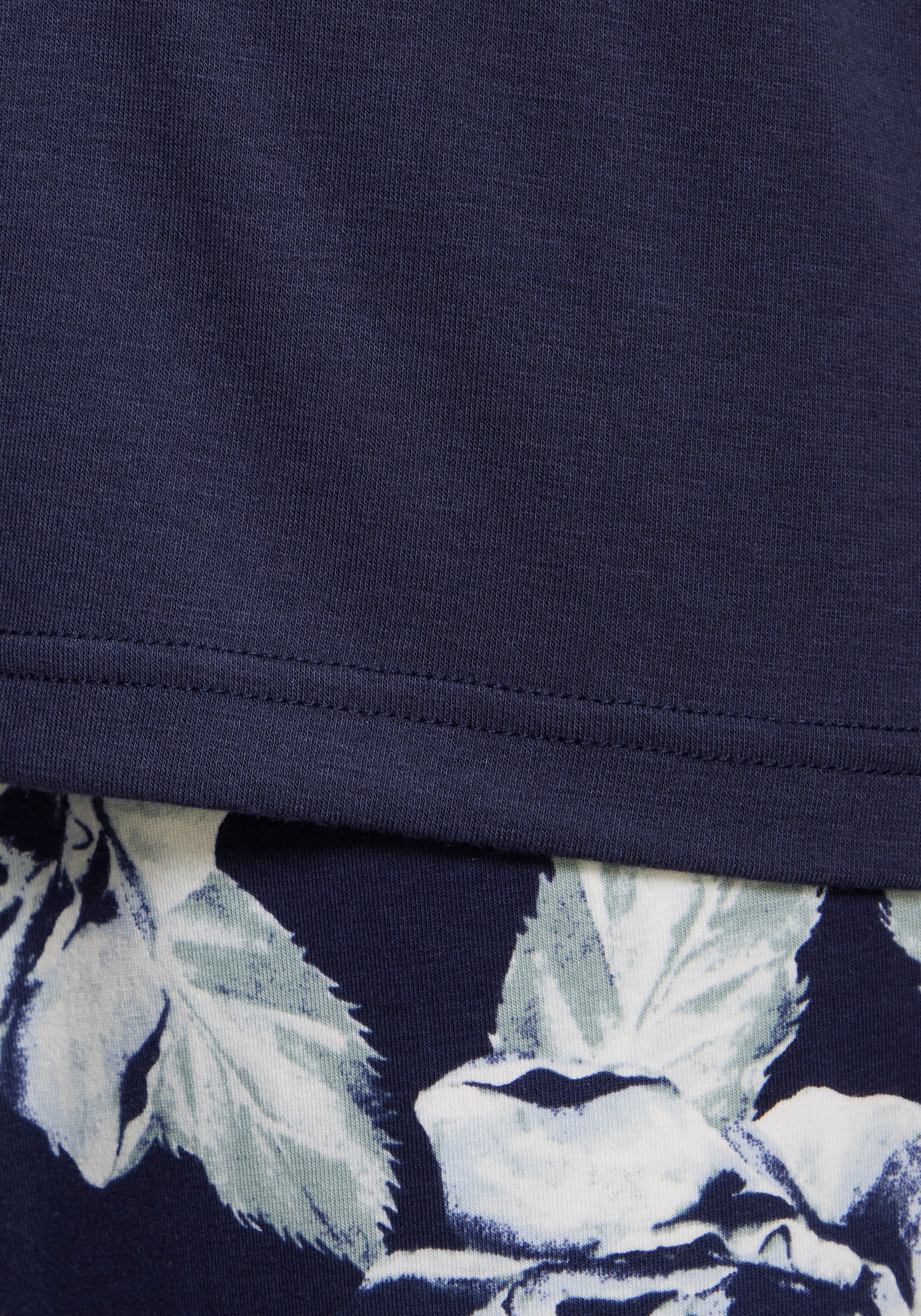 LASCANA Pyjama, (2 tlg.), mit schönem Blumenmuster