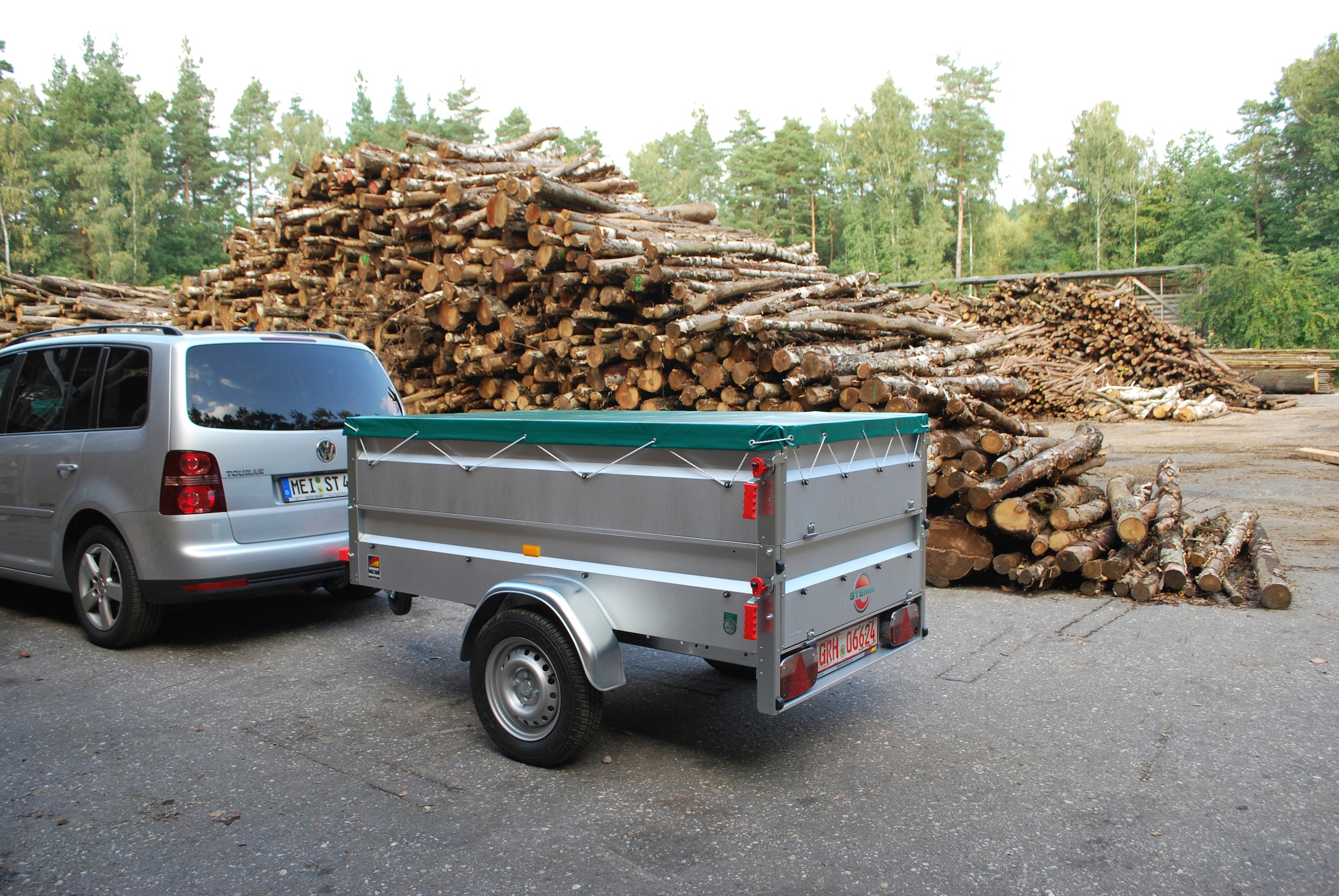 STEMA PKW-Anhänger »BASIC 850« inkl. Bordwandaufsatz und Flachplane
