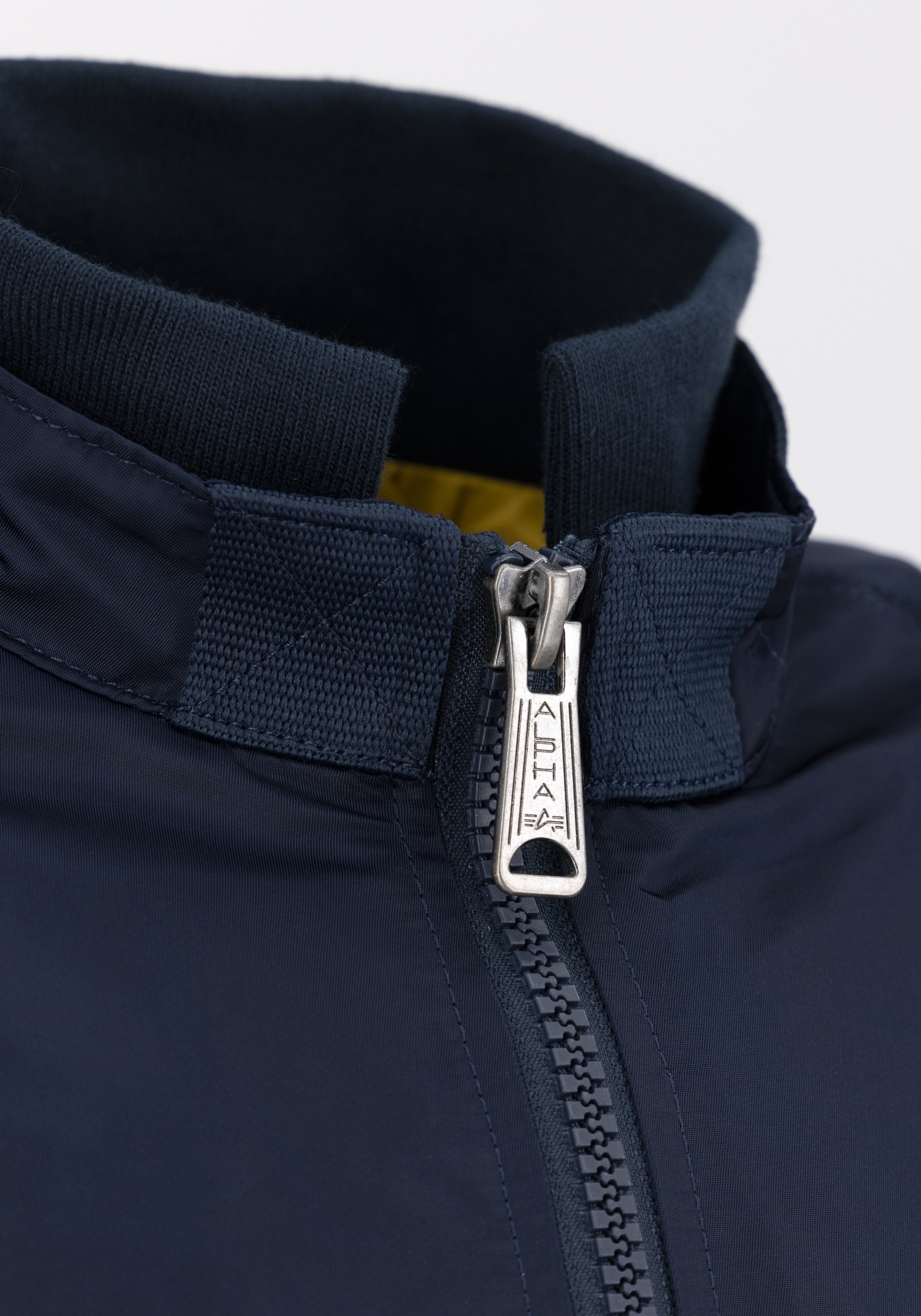 Alpha Industries Bomberjacke »Alpha Industries Men - Bomber Jackets Falcon II«