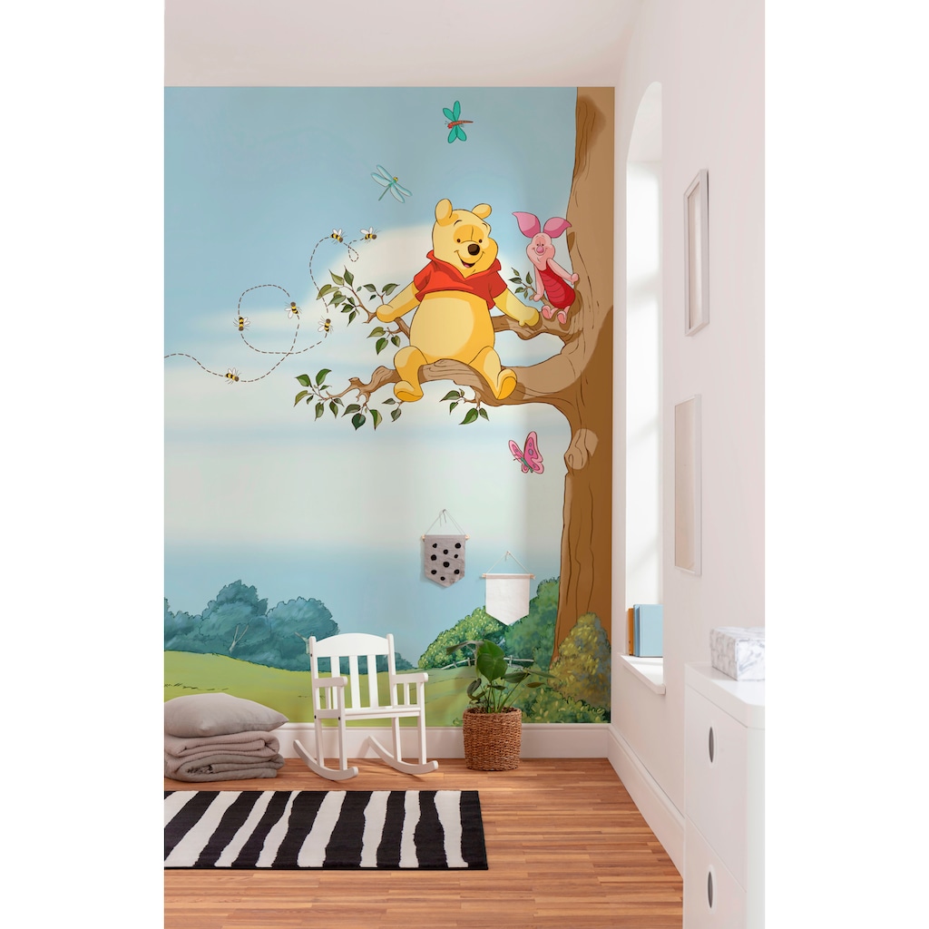 Komar Fototapete »Winnie Pooh Tree«, 184x254 cm (Breite x Höhe), inklusive Kleister