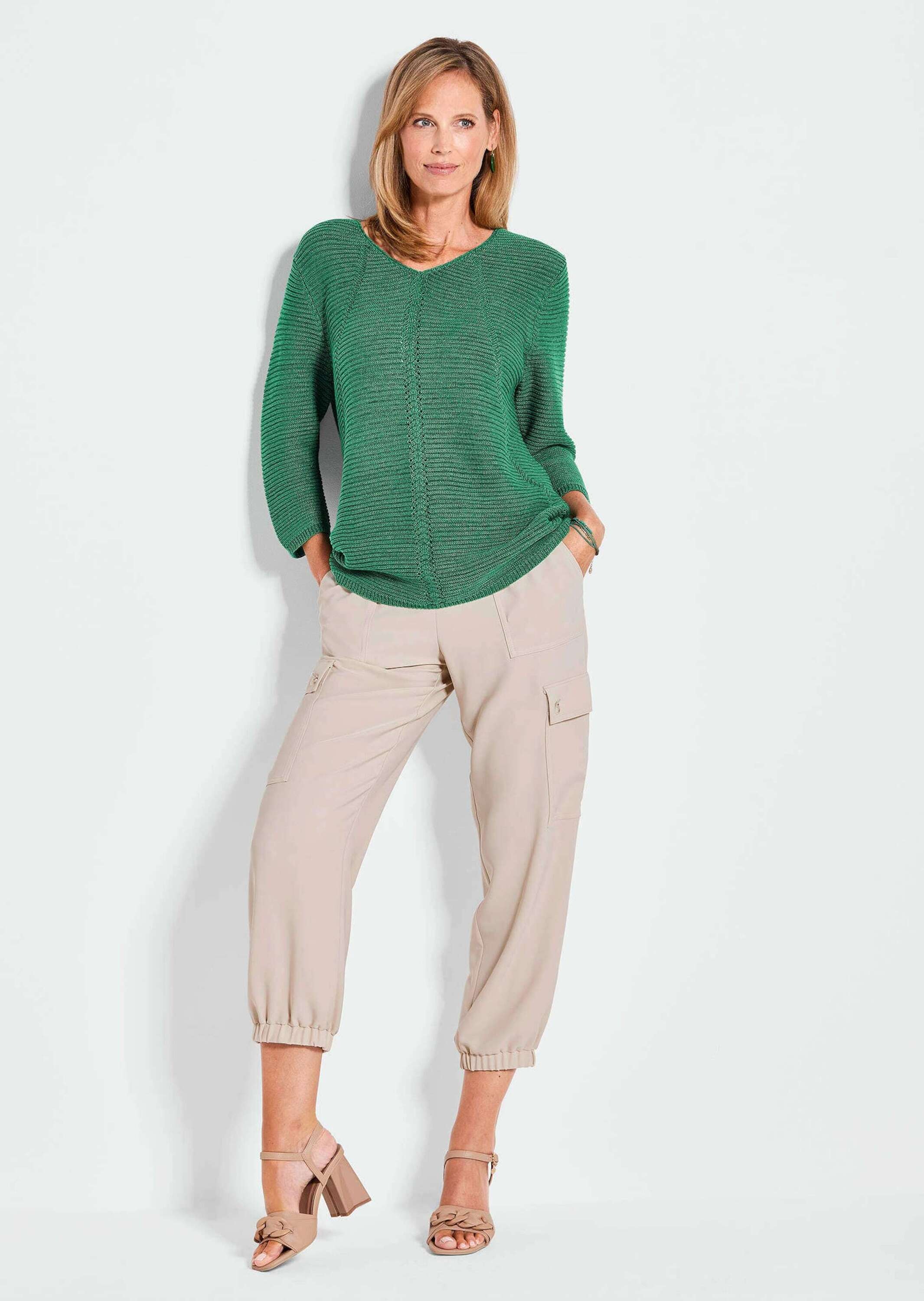 GOLDNER Rundhalspullover »Kurzgröße Eleganter V-Ausschnitt Pullover« Strick-Details