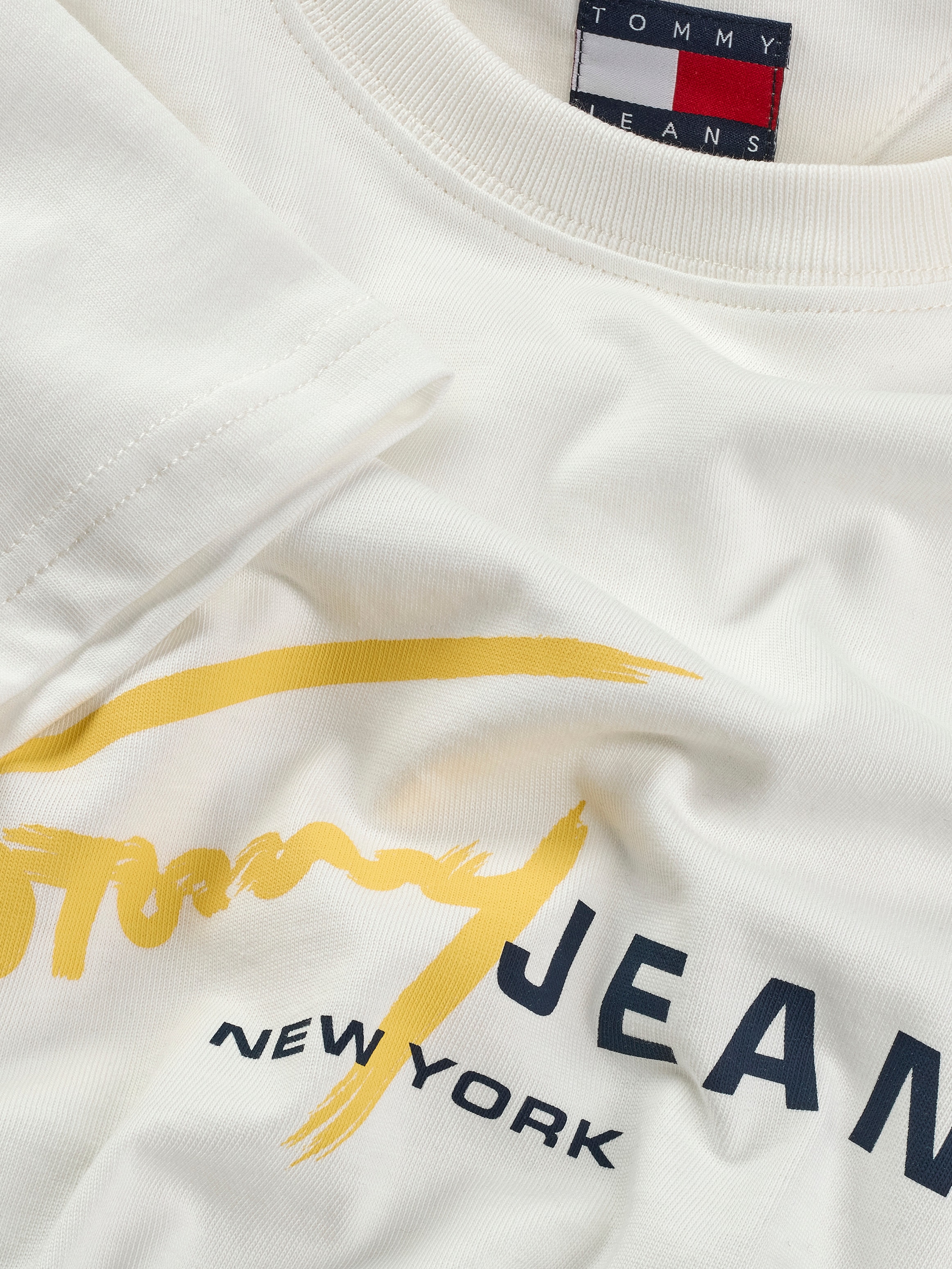 Tommy Jeans Kurzarmshirt »TJM REG SIGNTR DNA TEE EXT«, Mit Rundhalsausschnitt