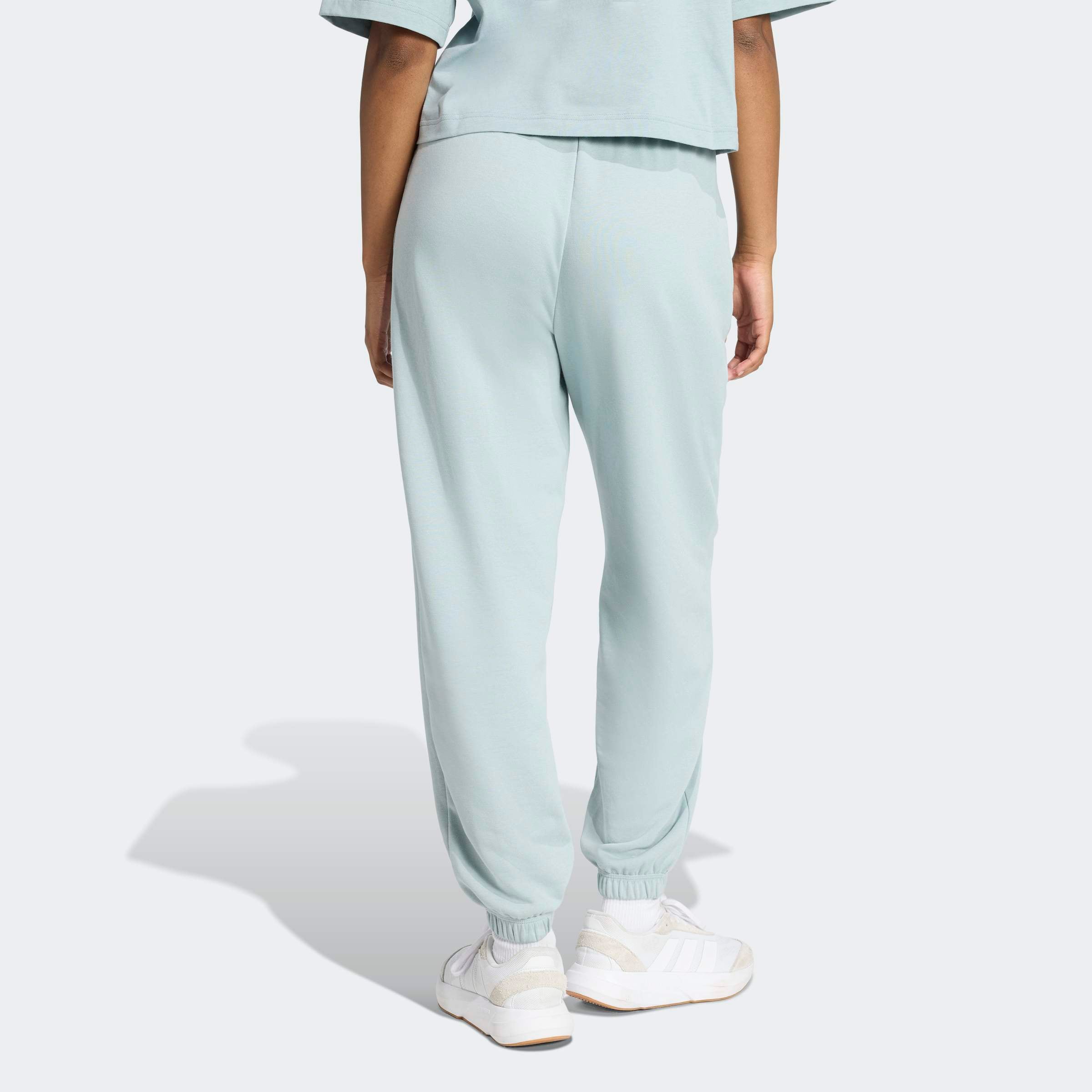 adidas Sportswear Sporthose »ESSENTIALS SMALL LOGO FRENCH TERRY CUFFED«  Locker geschnitten, hoher Bund, aus weichem French Terry Material