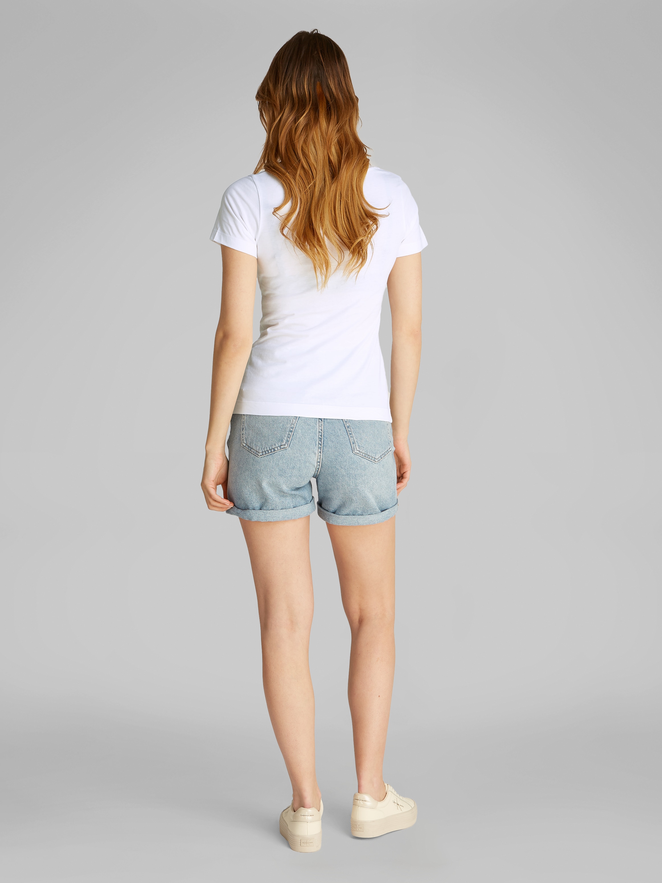 Calvin Klein Jeans T-Shirt »2-PACK MONOLOGO V-NECK TEE«, (Packung, 2er-Pack), mit Logomarkenlabel