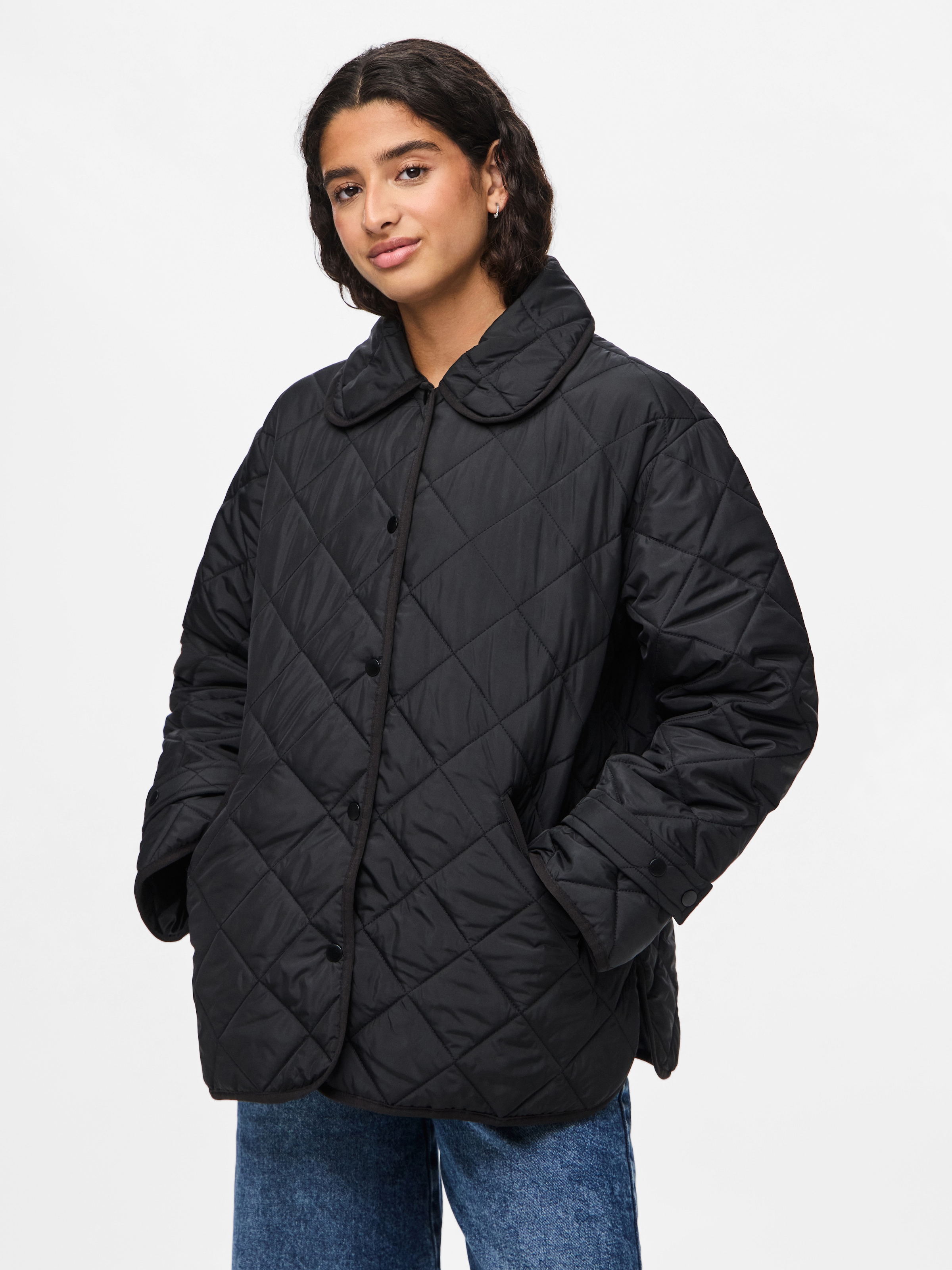 pieces Steppjacke »PCEMILY SHORT QUILTED JACKET NOOS BC« Kunstfaser