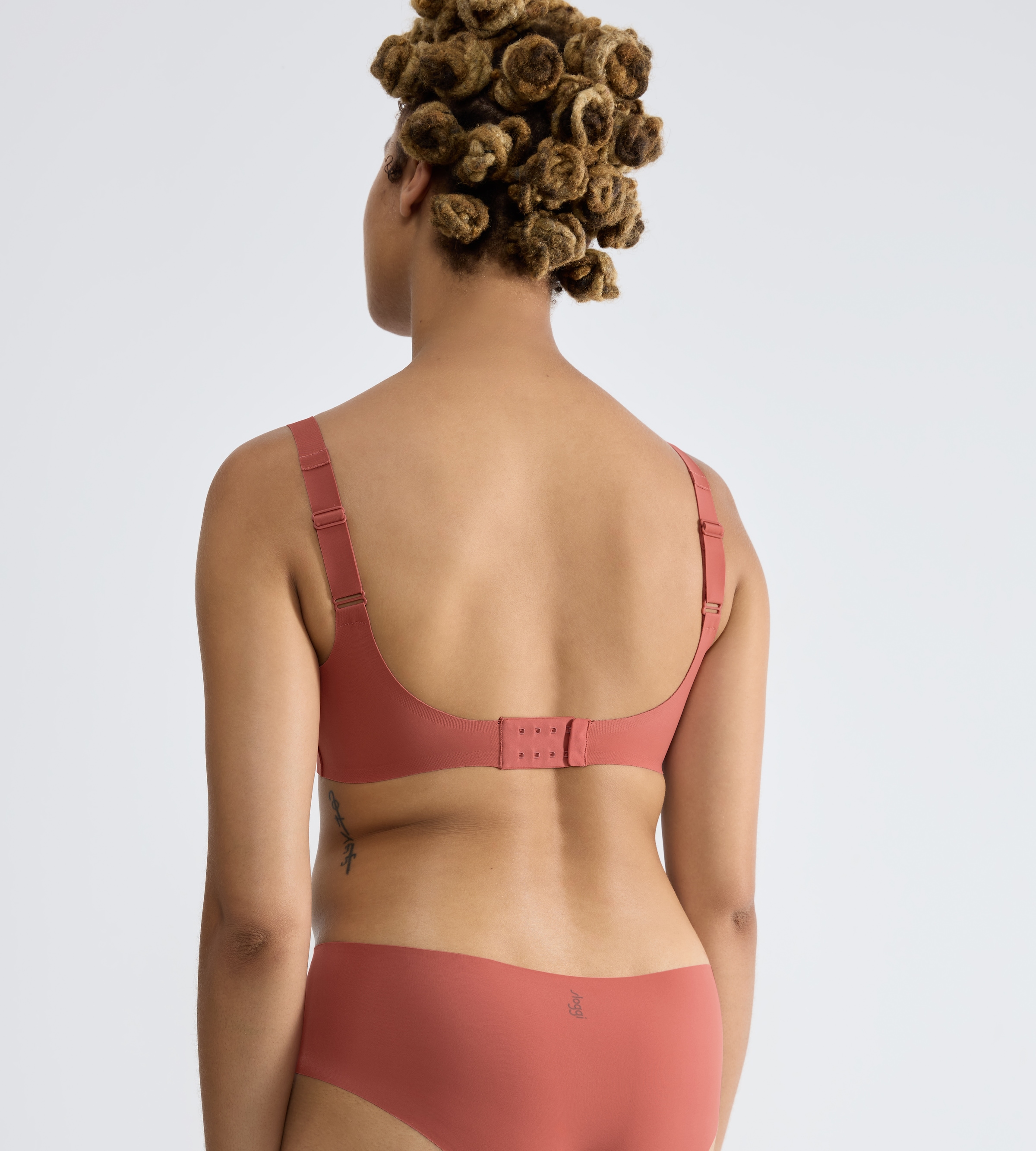 sloggi Bügelloser BH »NEU: ZERO Feel 2.0 Soft bra«, nahtlos und unsichtbar