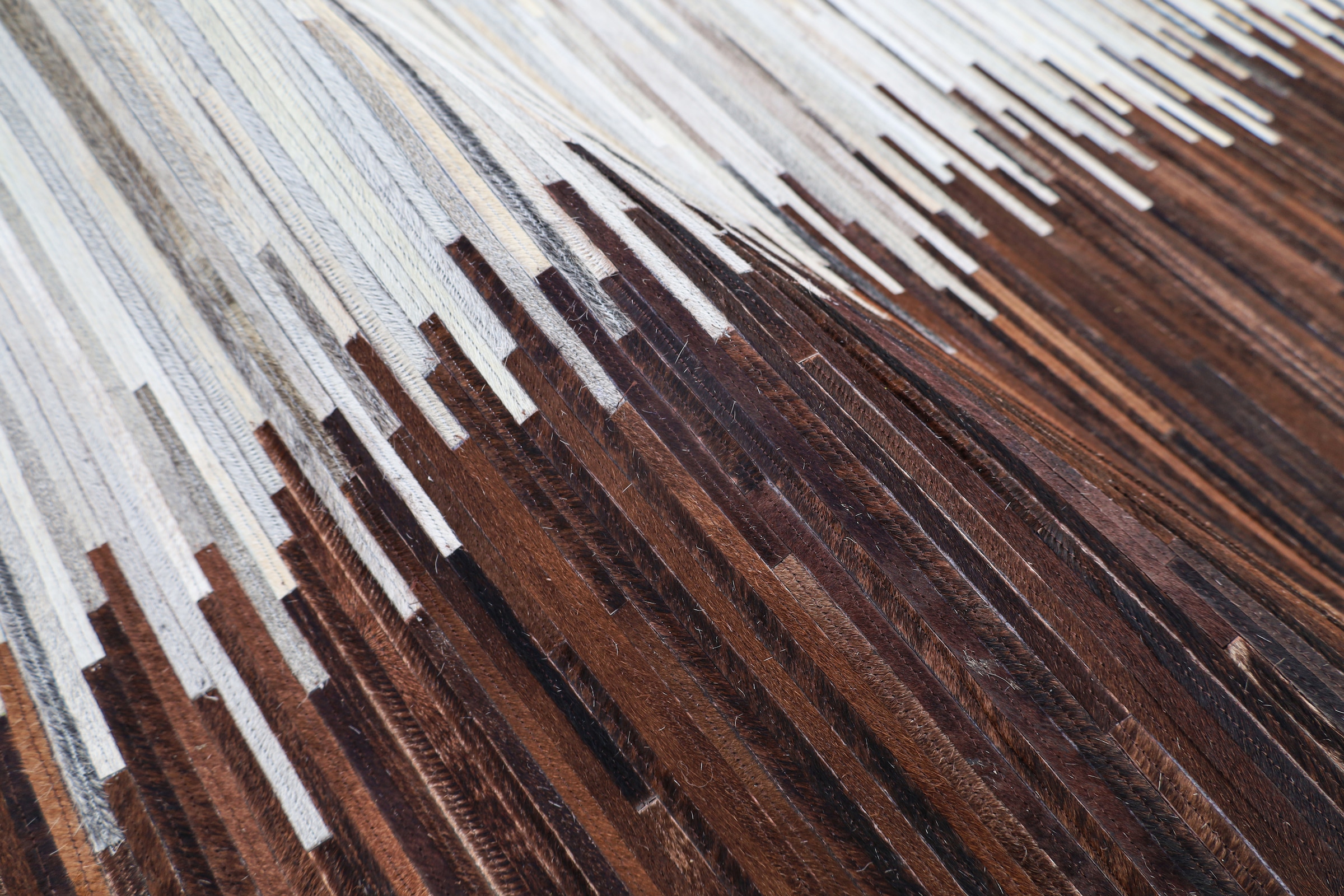 Myflair Möbel & Accessoires Fellteppich »Urban Hide, echtes Rinderfell« rechteckig 10 mm Höhe handgenäht, Naturprodukt, natürliche Struktur & Premium-Look